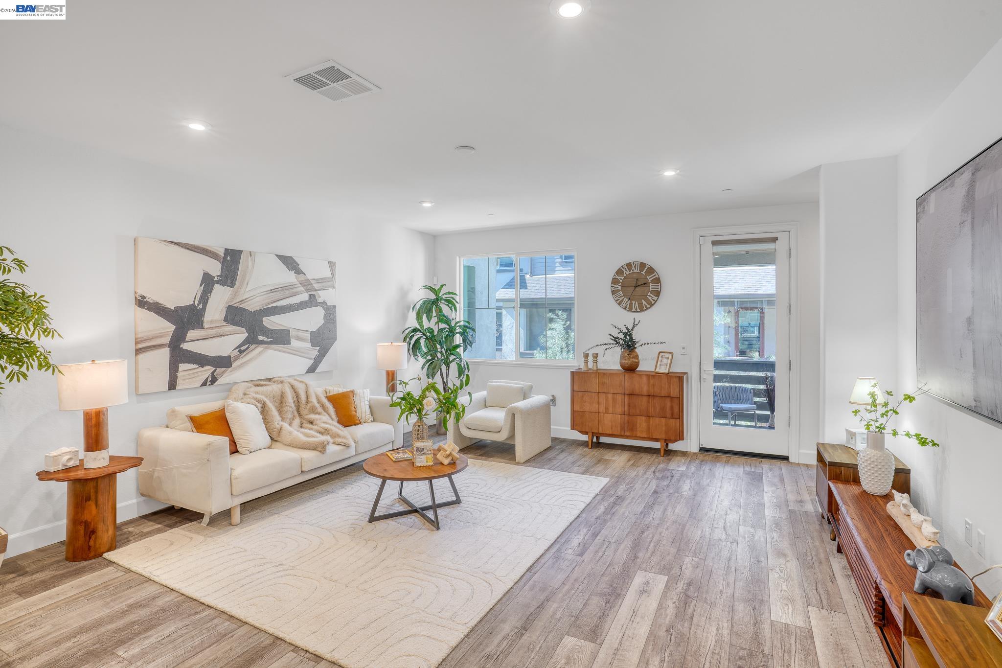 Photo #4: 41126295 Listing: Photo #4