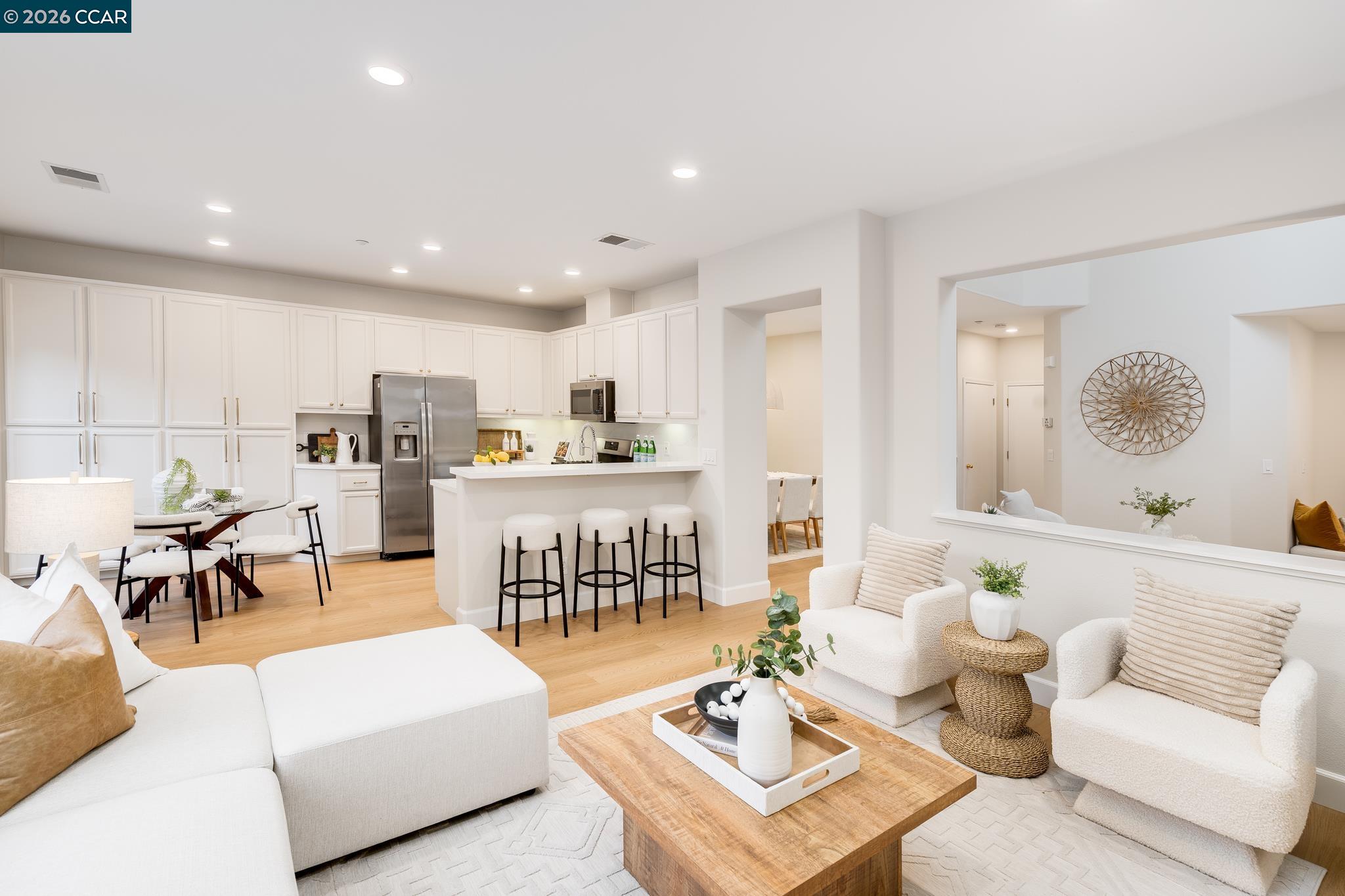 Photo #1: 41126297 Listing: Photo #1