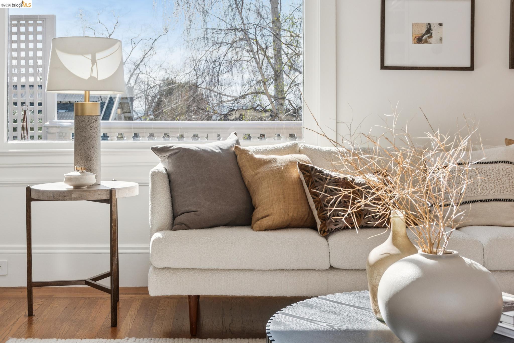 Detail Gallery Image 12 of 60 For 19 Monte Avenue, Piedmont,  CA 94611 - 4 Beds | 3/1 Baths