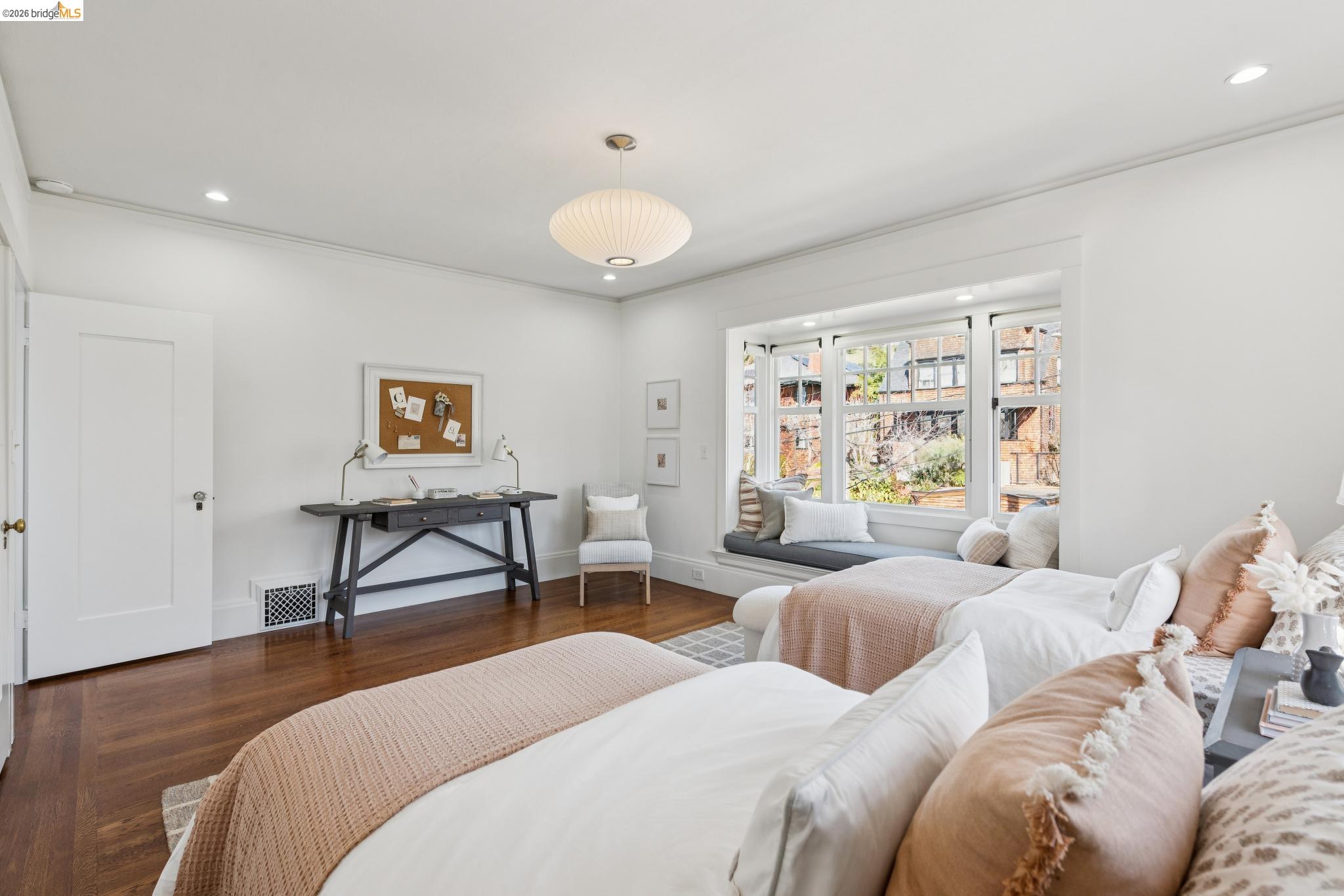 Detail Gallery Image 45 of 60 For 19 Monte Avenue, Piedmont,  CA 94611 - 4 Beds | 3/1 Baths