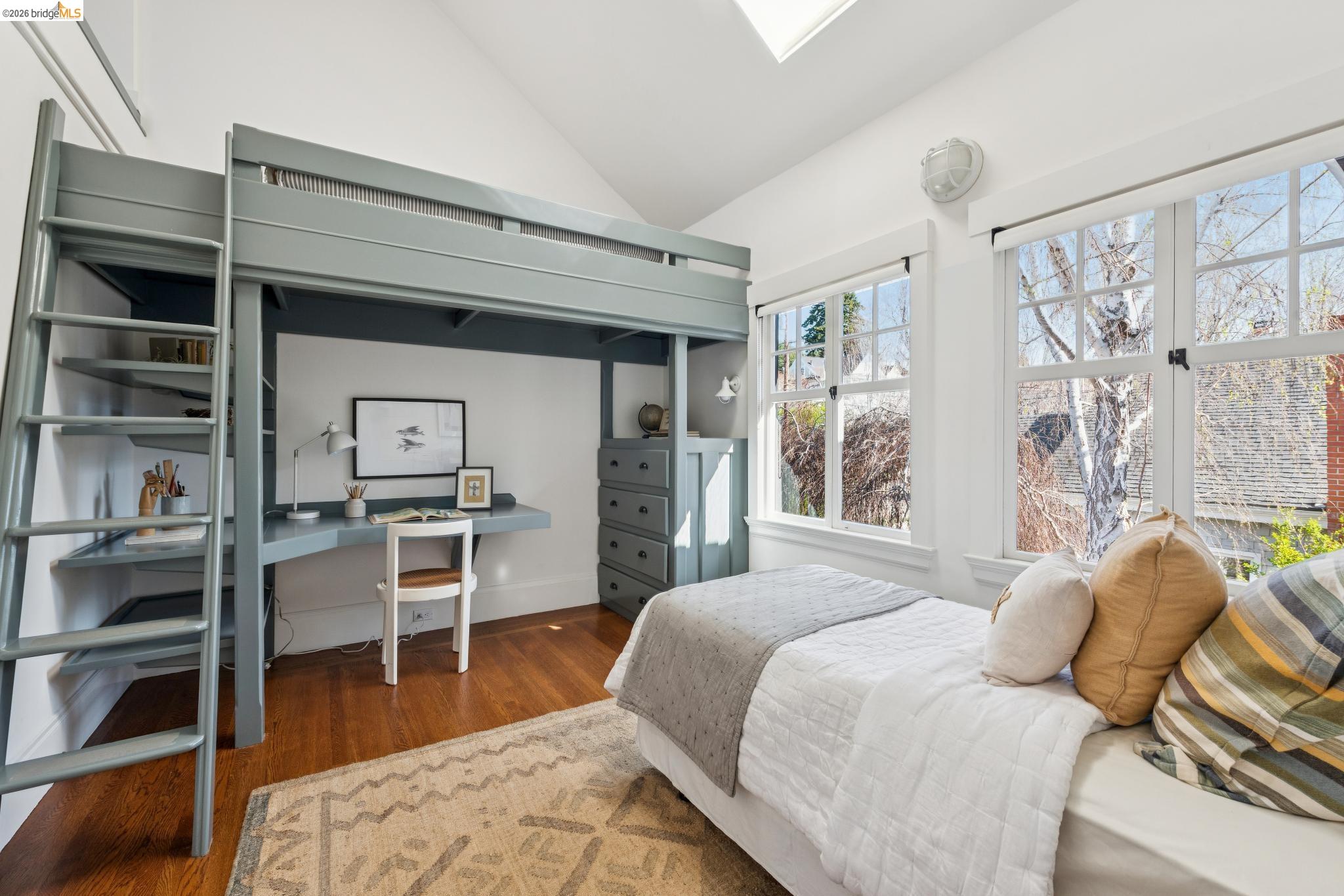 Detail Gallery Image 48 of 60 For 19 Monte Avenue, Piedmont,  CA 94611 - 4 Beds | 3/1 Baths