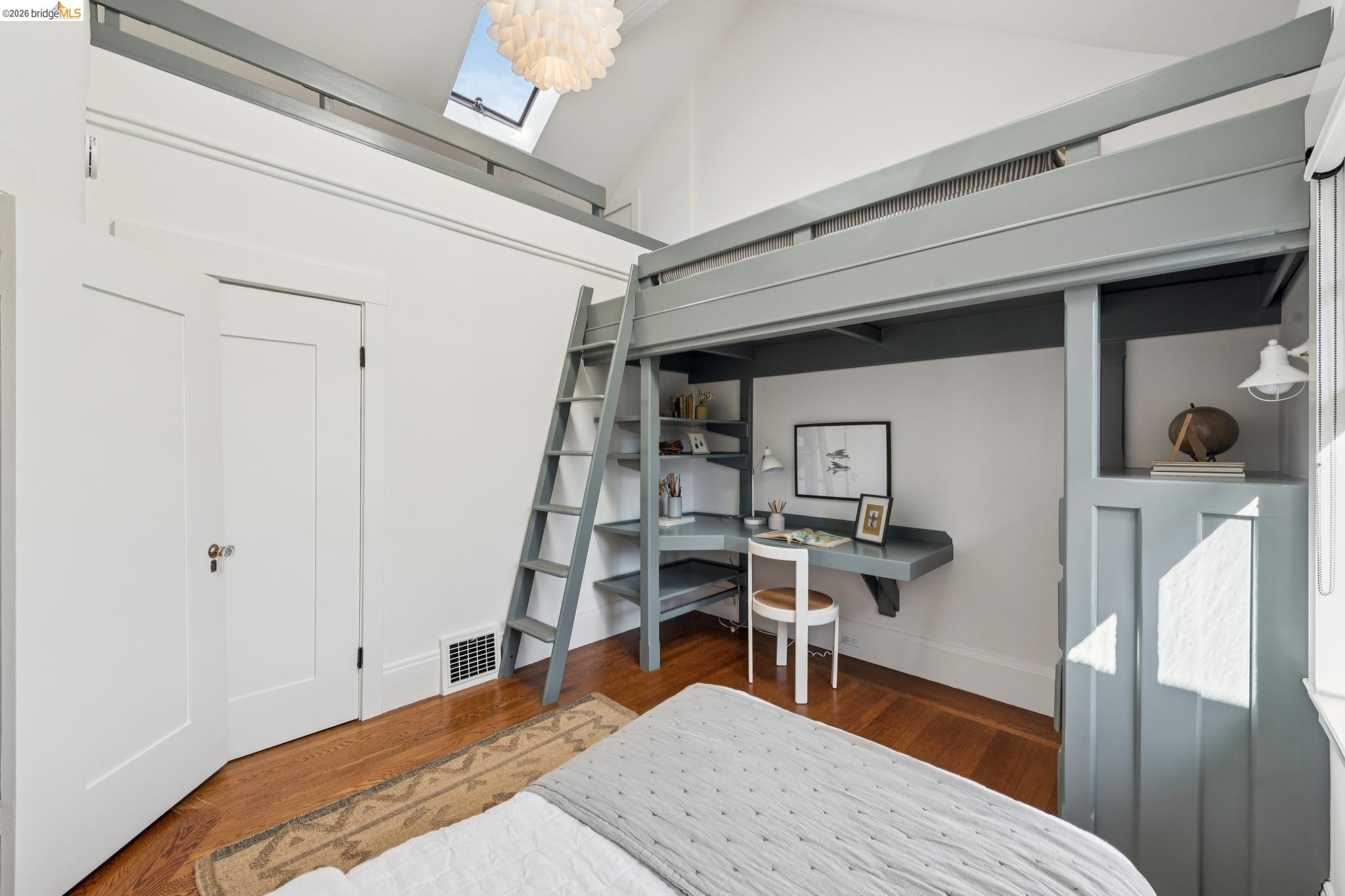 Detail Gallery Image 49 of 60 For 19 Monte Avenue, Piedmont,  CA 94611 - 4 Beds | 3/1 Baths