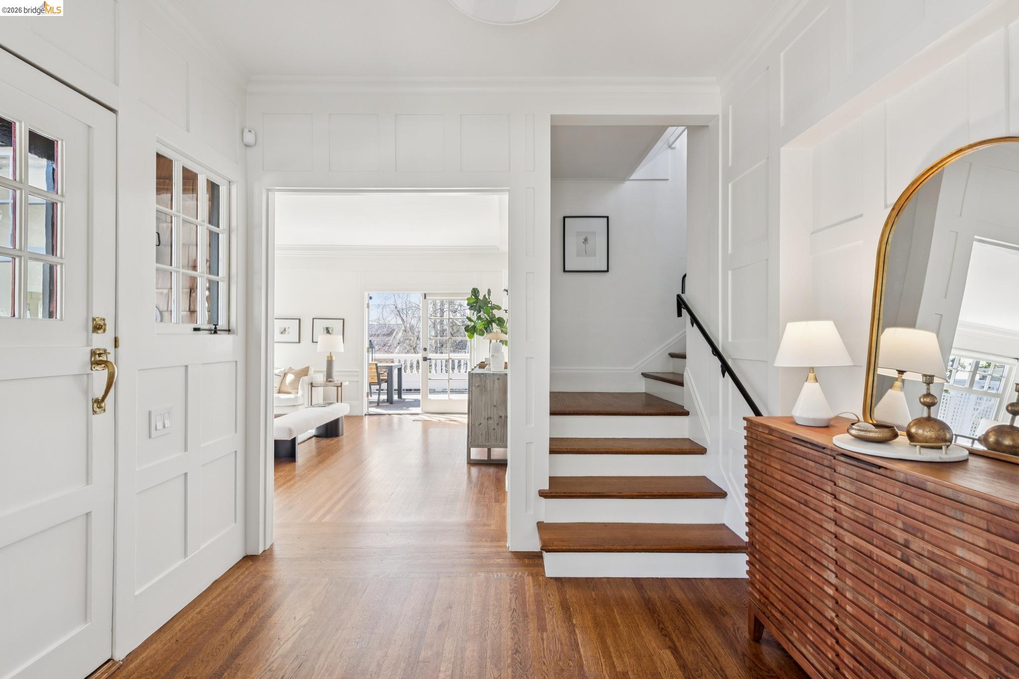 Detail Gallery Image 6 of 60 For 19 Monte Avenue, Piedmont,  CA 94611 - 4 Beds | 3/1 Baths