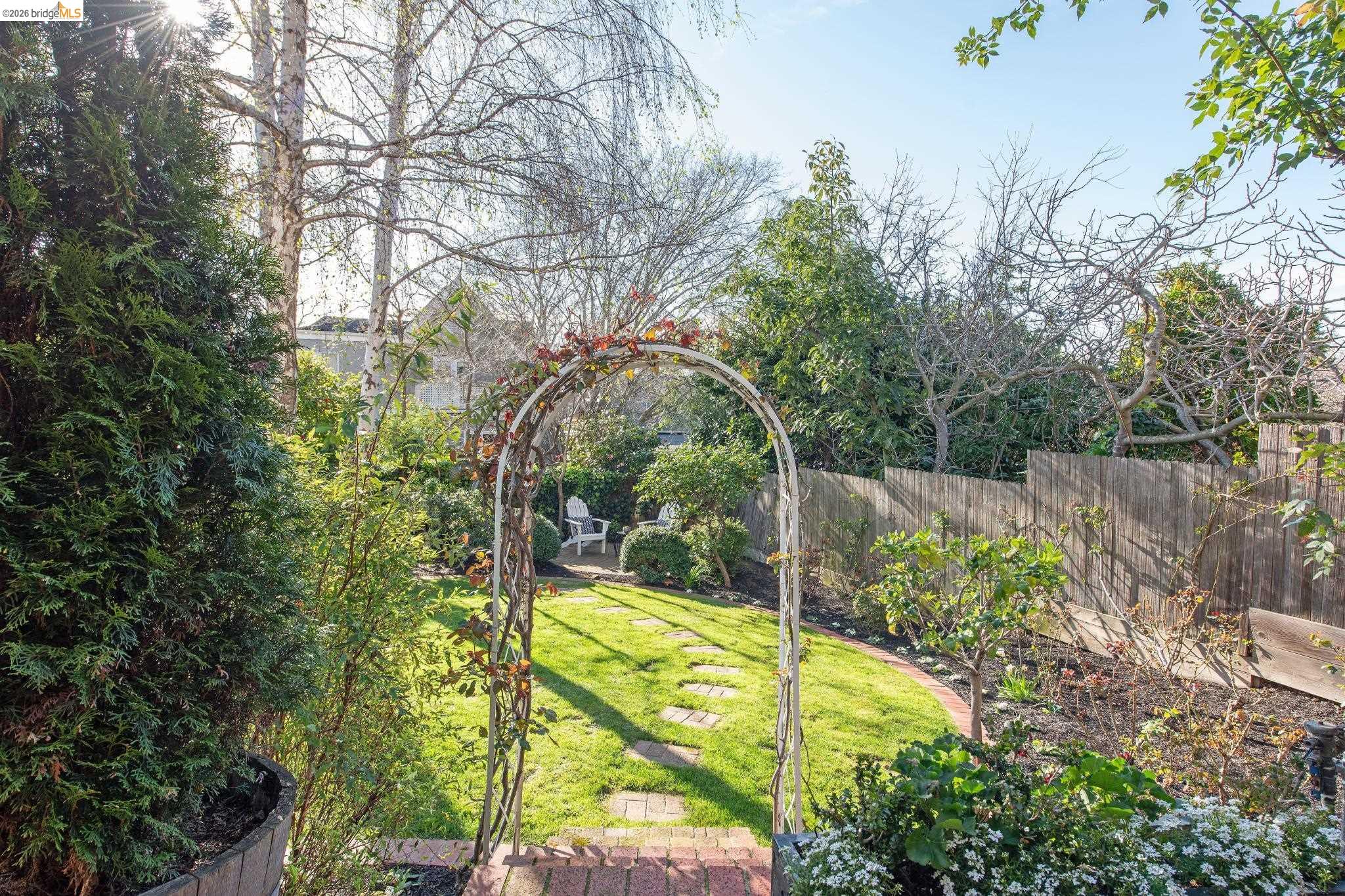 Detail Gallery Image 56 of 60 For 19 Monte Avenue, Piedmont,  CA 94611 - 4 Beds | 3/1 Baths