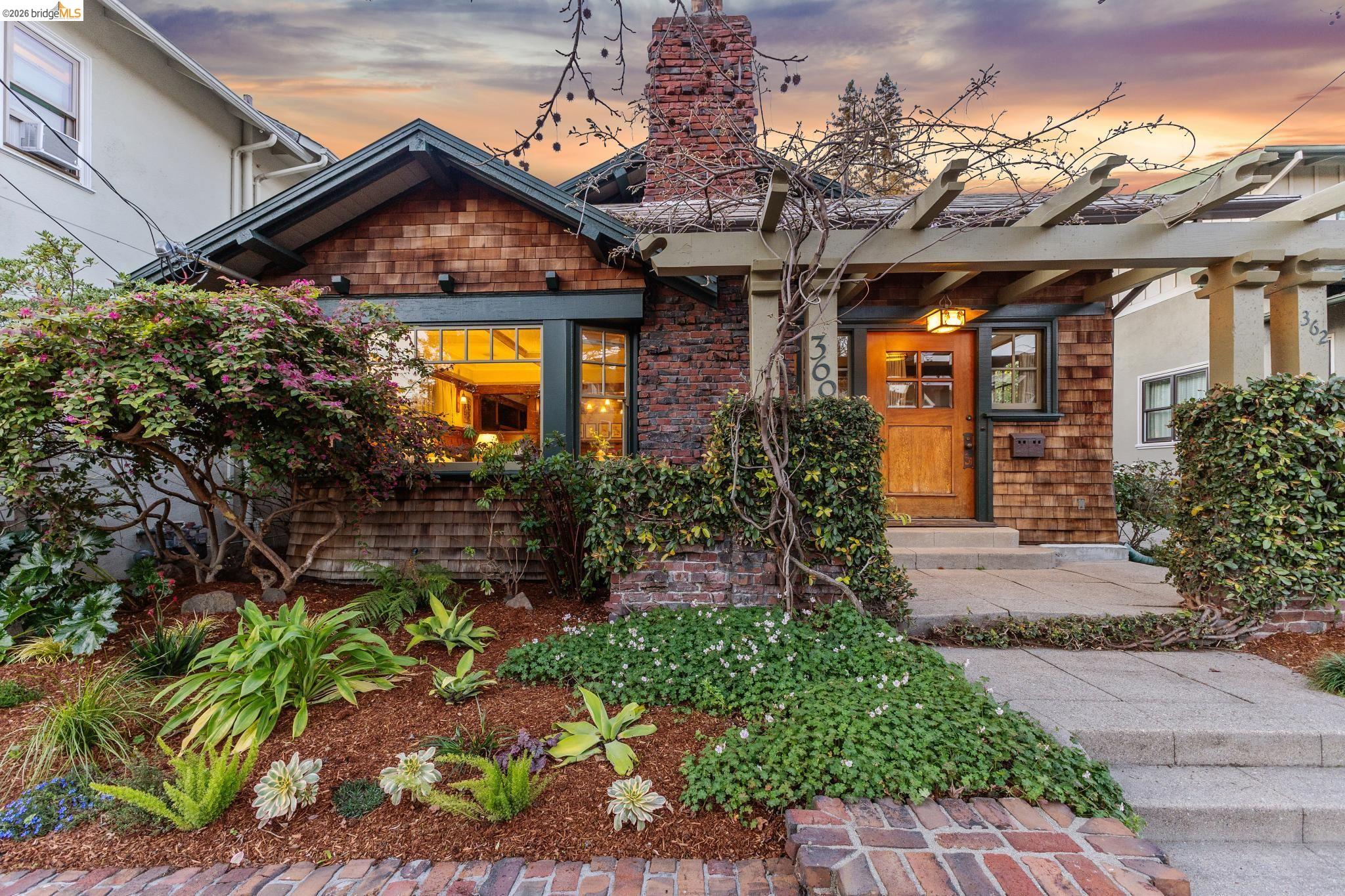 Front Image Thumbnail for EB41126300