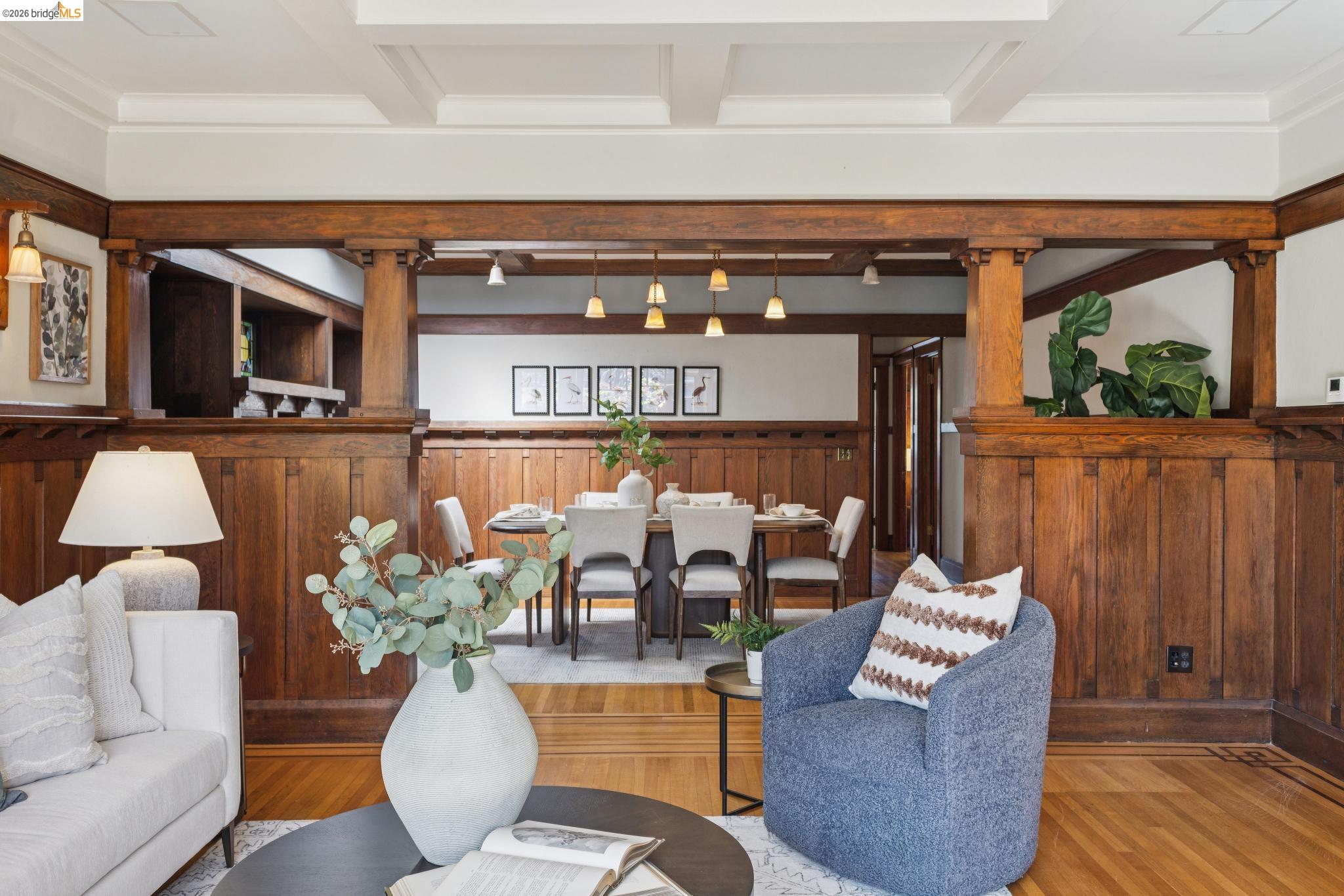 Detail Gallery Image 16 of 60 For 360 Alcatraz Ave, Oakland,  CA 94618 - 4 Beds | 2/1 Baths