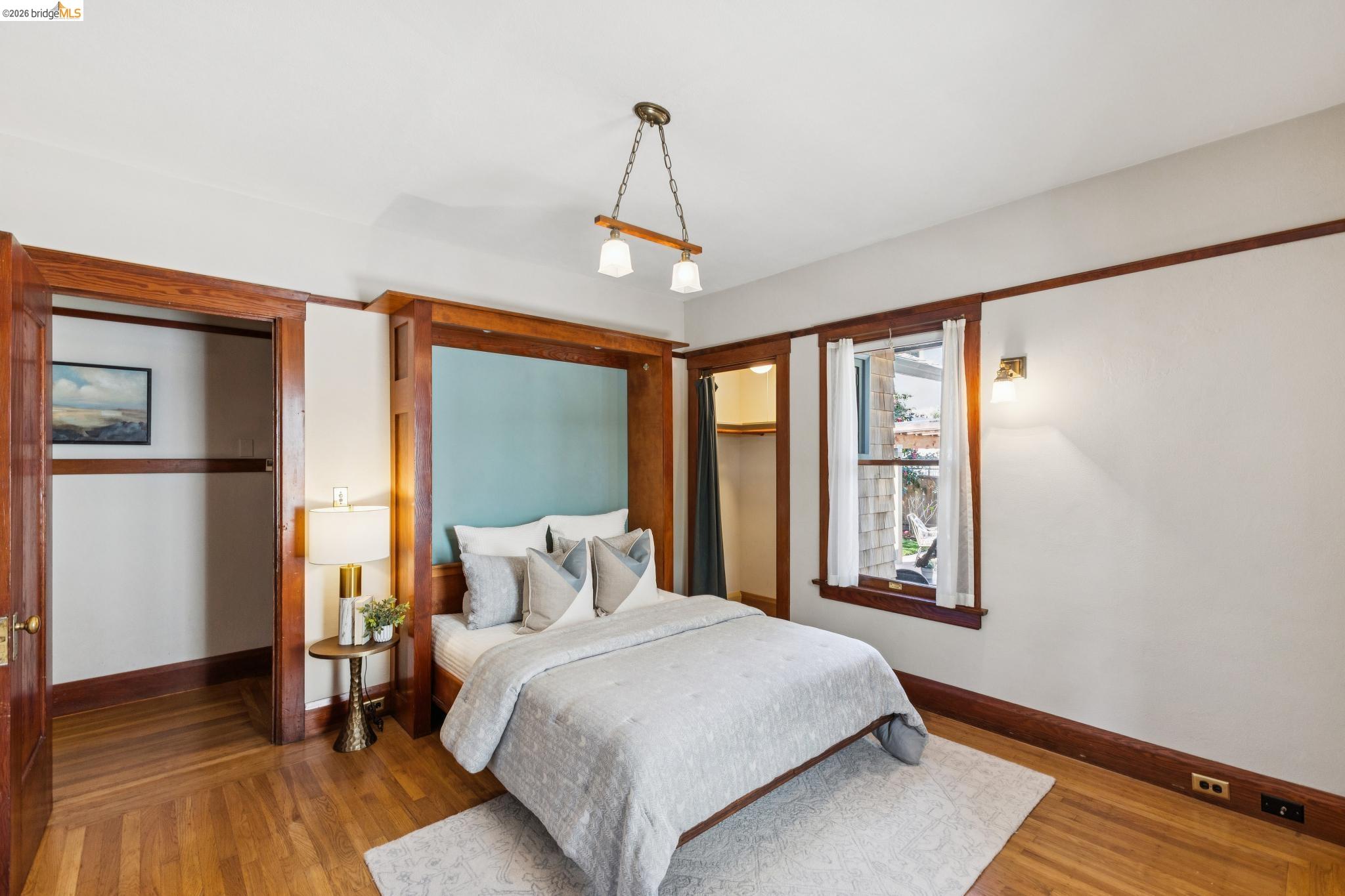 Detail Gallery Image 30 of 60 For 360 Alcatraz Ave, Oakland,  CA 94618 - 4 Beds | 2/1 Baths