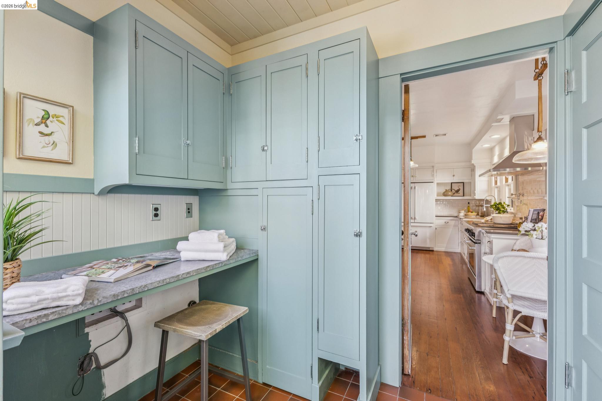 Detail Gallery Image 45 of 60 For 360 Alcatraz Ave, Oakland,  CA 94618 - 4 Beds | 2/1 Baths