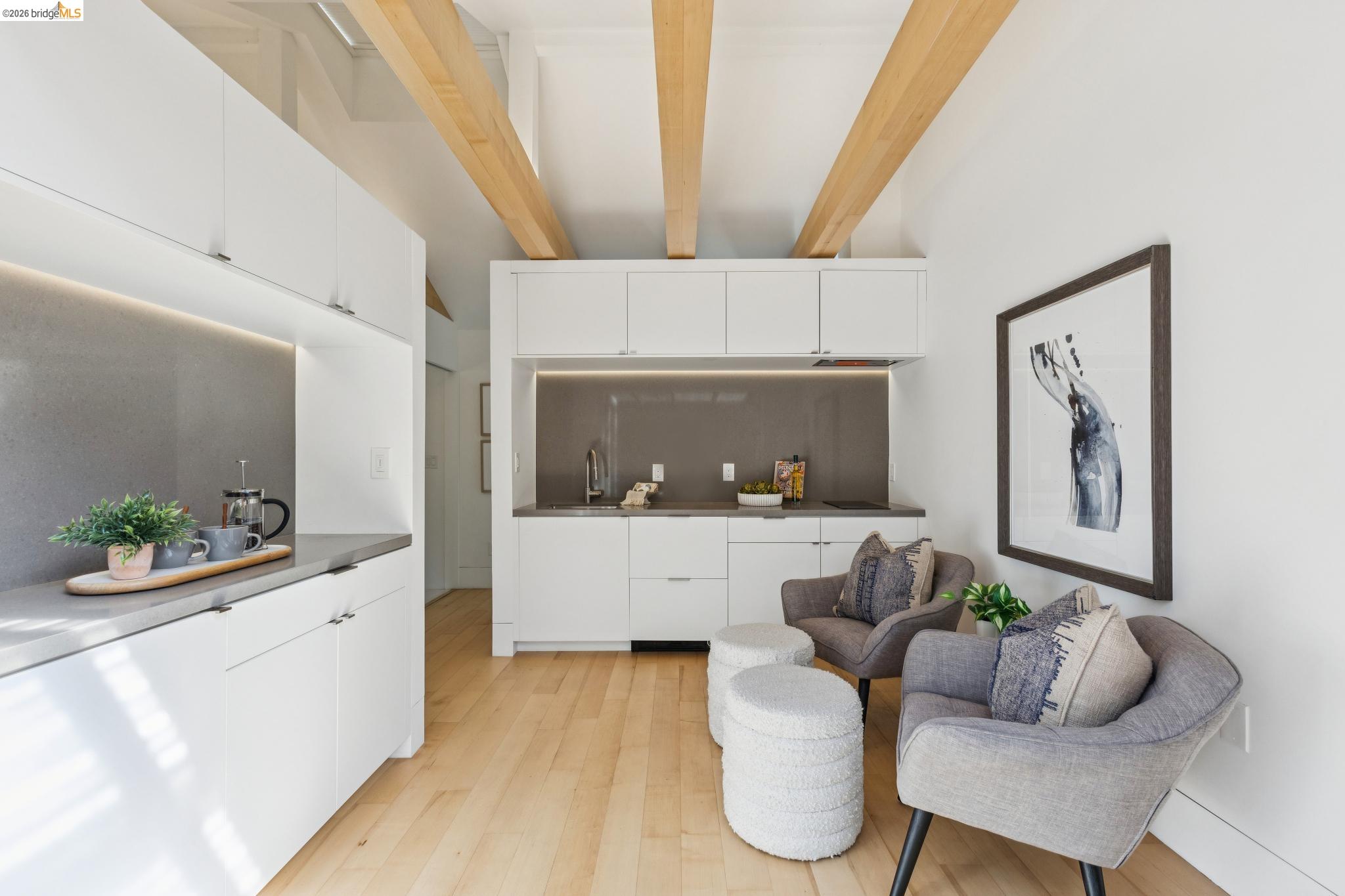 Detail Gallery Image 49 of 60 For 360 Alcatraz Ave, Oakland,  CA 94618 - 4 Beds | 2/1 Baths