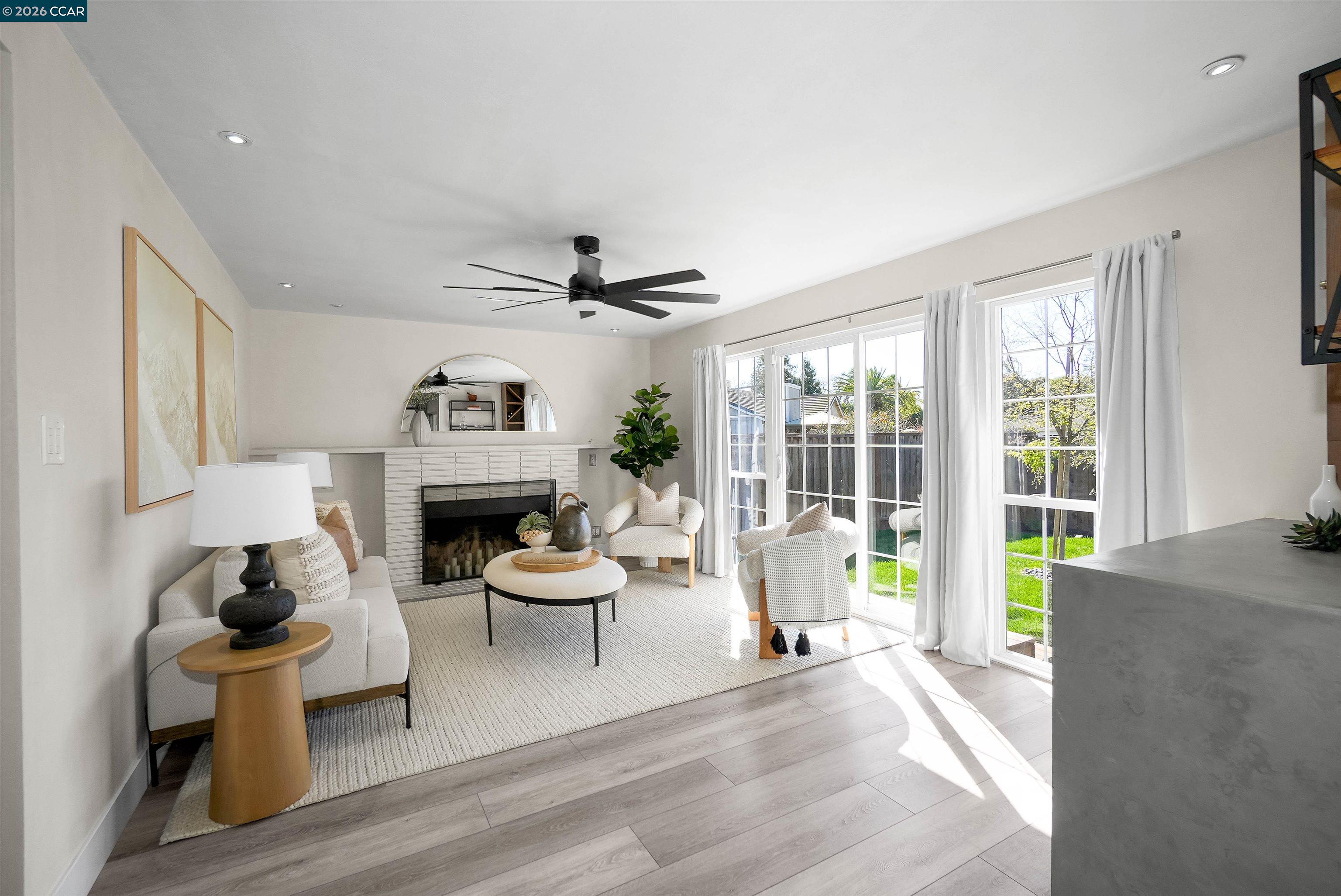Detail Gallery Image 13 of 48 For 1745 Eucalyptus Ct, Concord,  CA 94521 - 3 Beds | 2 Baths