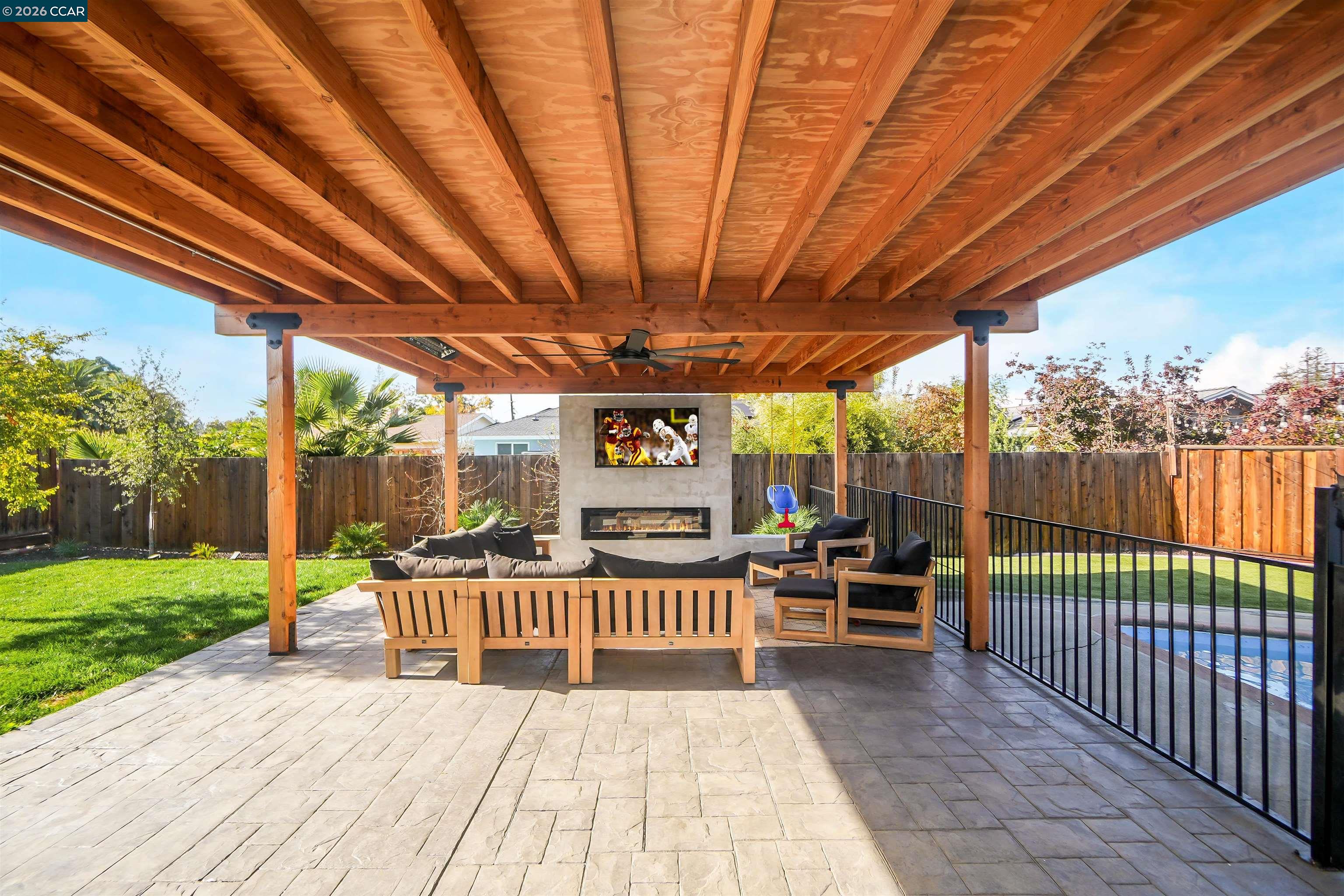 Detail Gallery Image 38 of 48 For 1745 Eucalyptus Ct, Concord,  CA 94521 - 3 Beds | 2 Baths