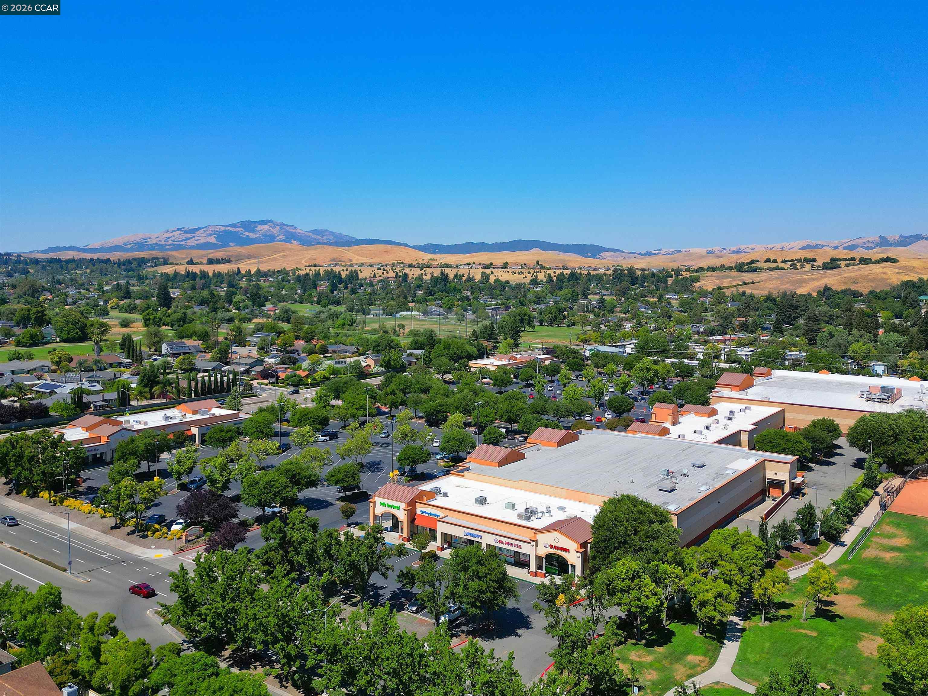 Detail Gallery Image 14 of 60 For 34 Elmwood Dr, San Ramon,  CA 94583 - 3 Beds | 2/1 Baths