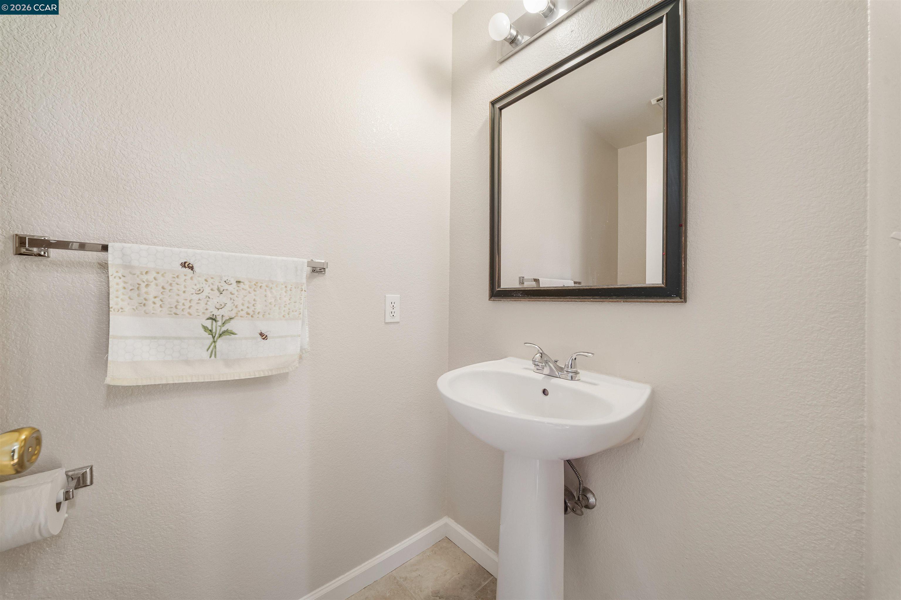 Detail Gallery Image 48 of 60 For 34 Elmwood Dr, San Ramon,  CA 94583 - 3 Beds | 2/1 Baths