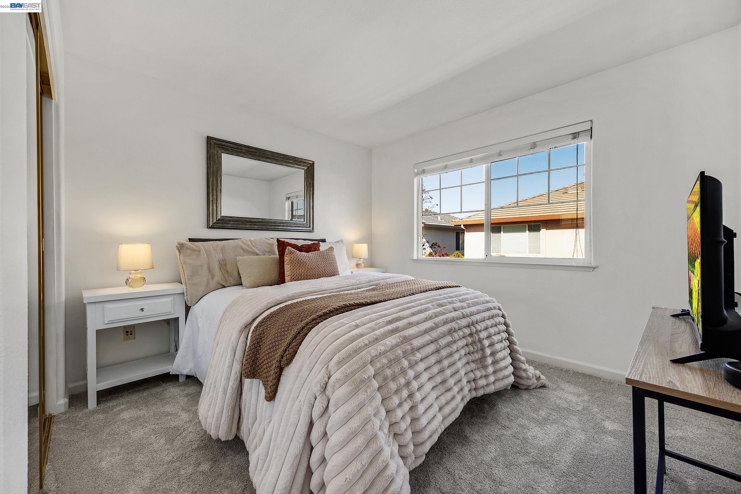 Detail Gallery Image 11 of 26 For 5130 Bianco Ct, Pleasanton,  CA 94588 - 4 Beds | 2/1 Baths