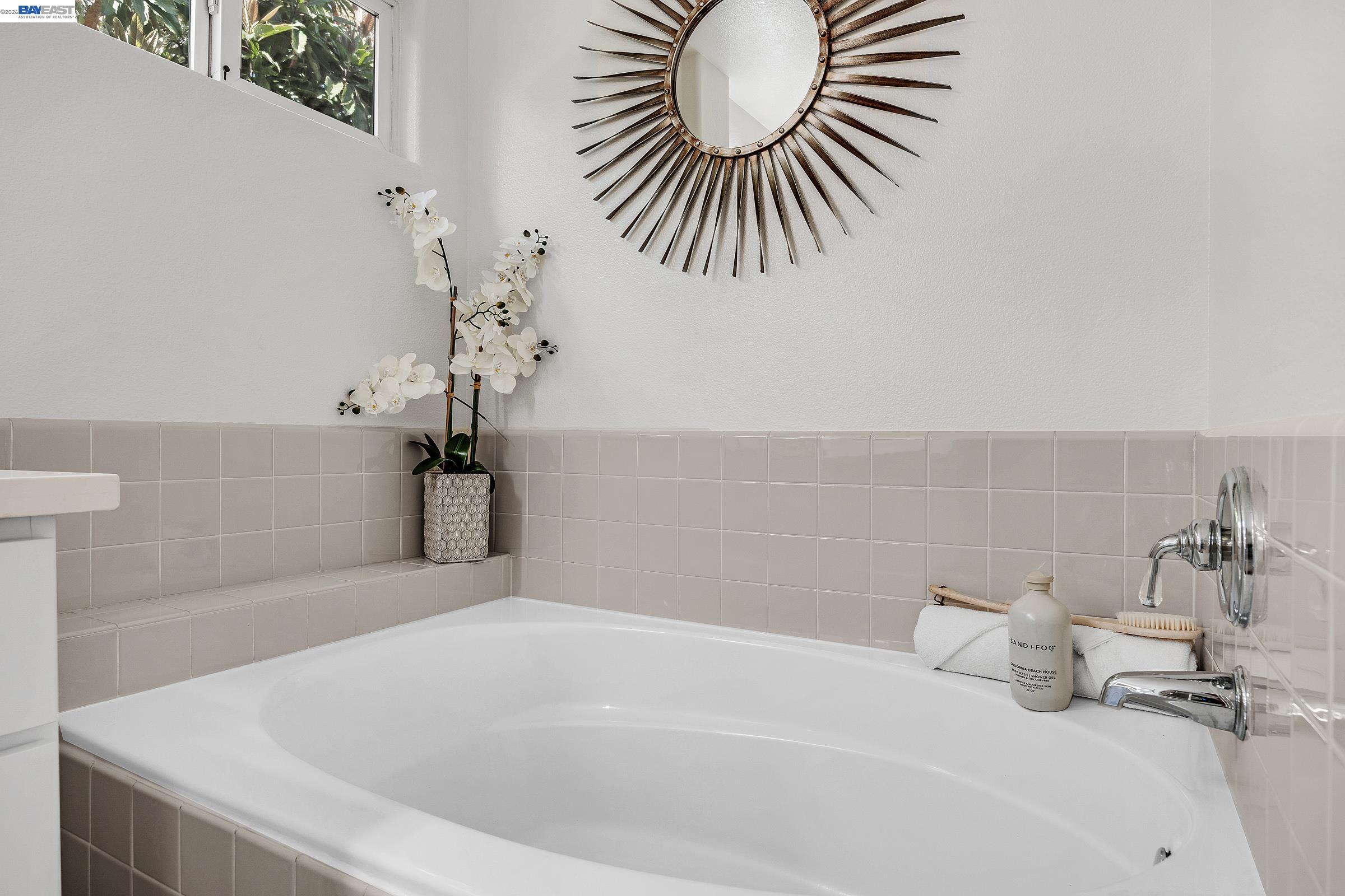 Detail Gallery Image 19 of 26 For 5130 Bianco Ct, Pleasanton,  CA 94588 - 4 Beds | 2/1 Baths