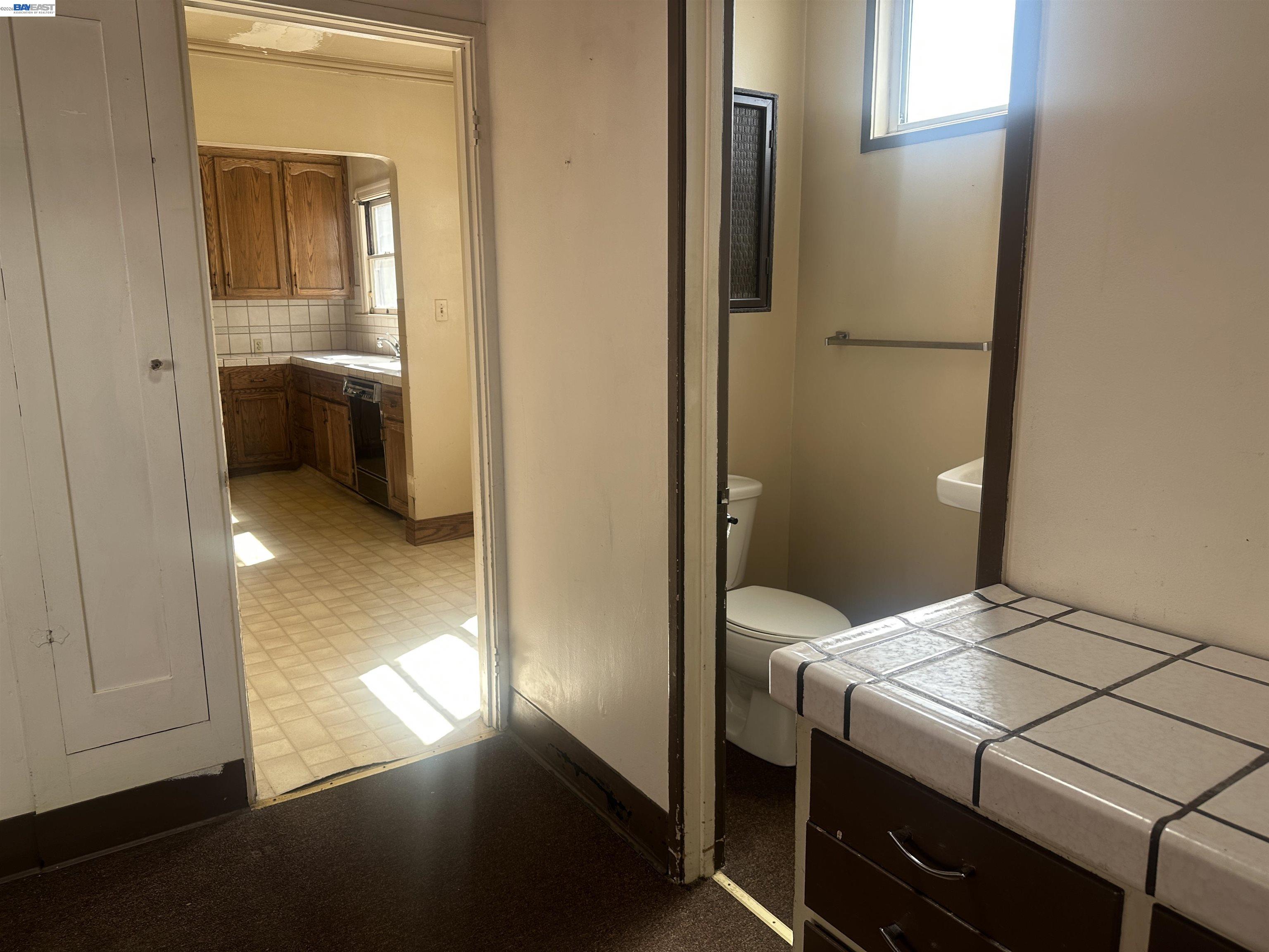 Detail Gallery Image 19 of 45 For 2533 Harrington Ave, Oakland,  CA 94601 - 3 Beds | 2 Baths