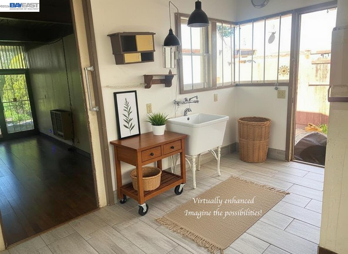 Detail Gallery Image 20 of 45 For 2533 Harrington Ave, Oakland,  CA 94601 - 3 Beds | 2 Baths