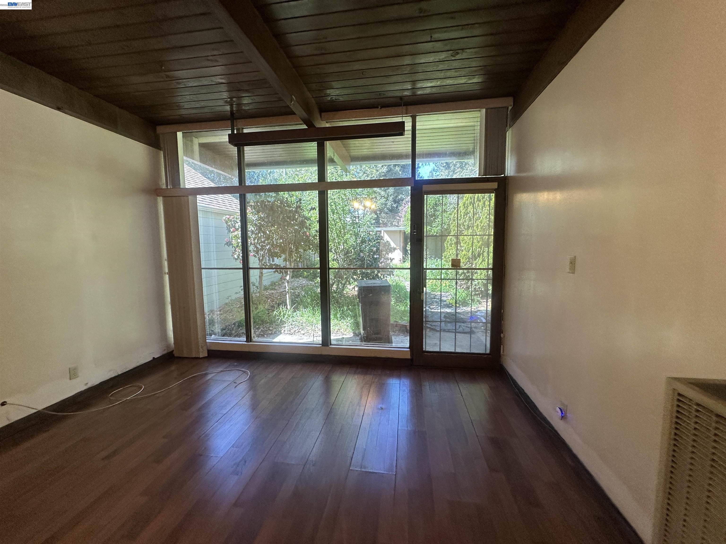 Detail Gallery Image 23 of 45 For 2533 Harrington Ave, Oakland,  CA 94601 - 3 Beds | 2 Baths