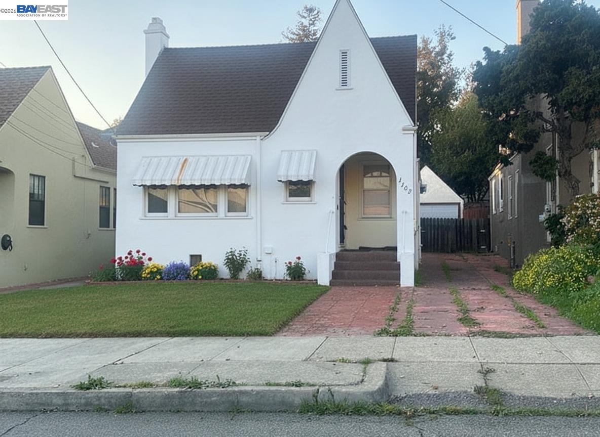 Detail Gallery Image 44 of 45 For 2533 Harrington Ave, Oakland,  CA 94601 - 3 Beds | 2 Baths