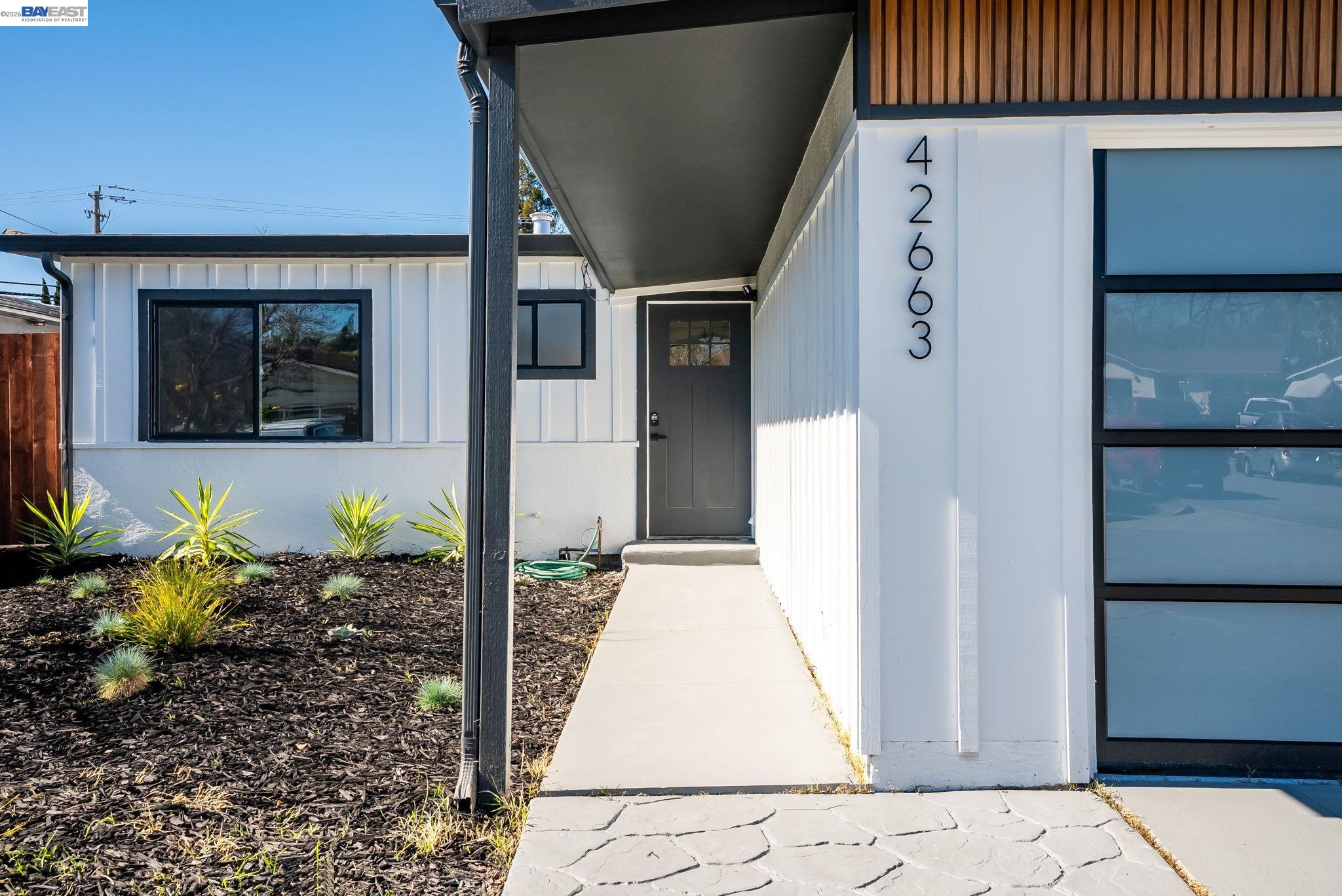 Detail Gallery Image 2 of 25 For 42663 Hamilton Way, Fremont,  CA 94538 - 3 Beds | 2 Baths