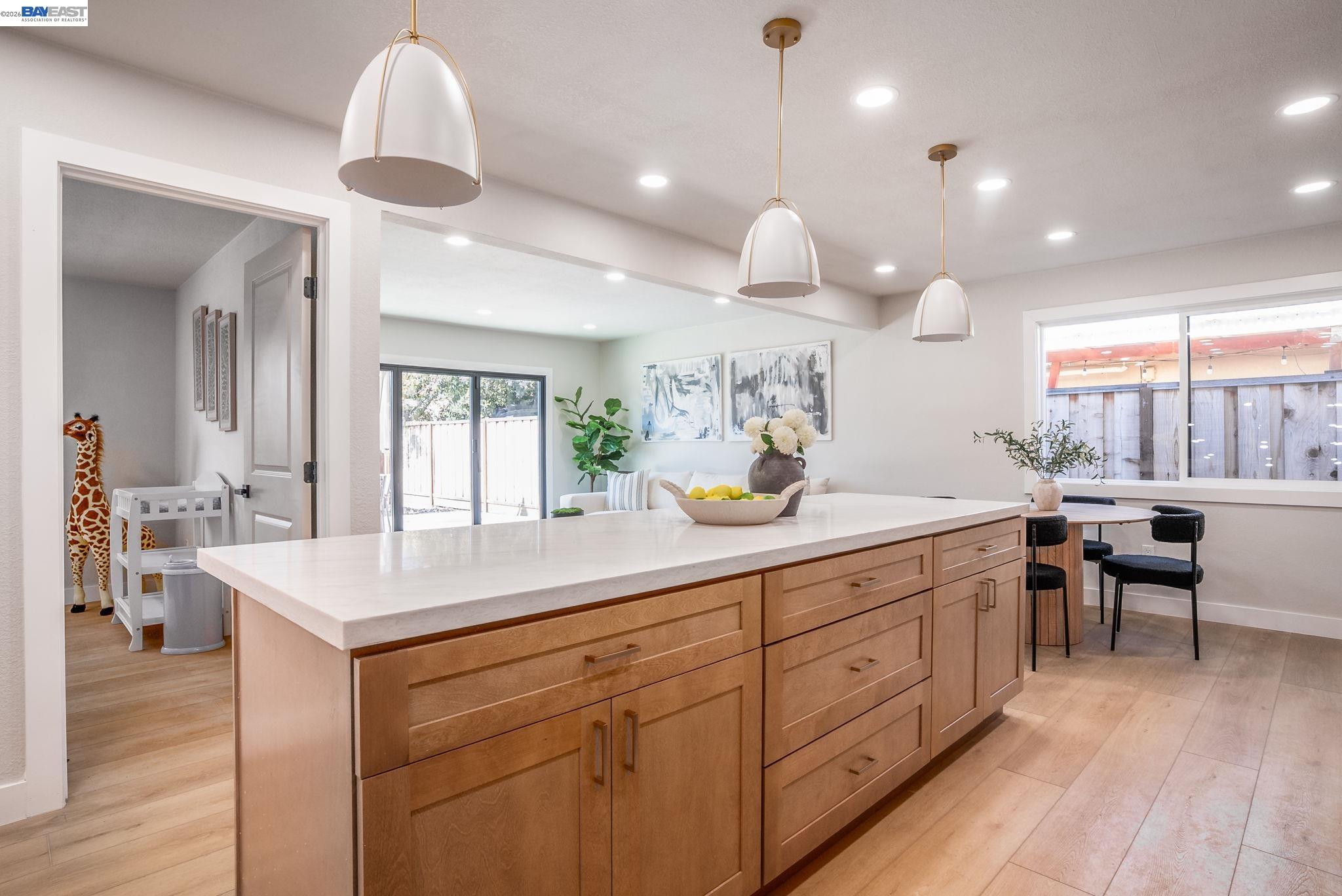 Detail Gallery Image 3 of 25 For 42663 Hamilton Way, Fremont,  CA 94538 - 3 Beds | 2 Baths