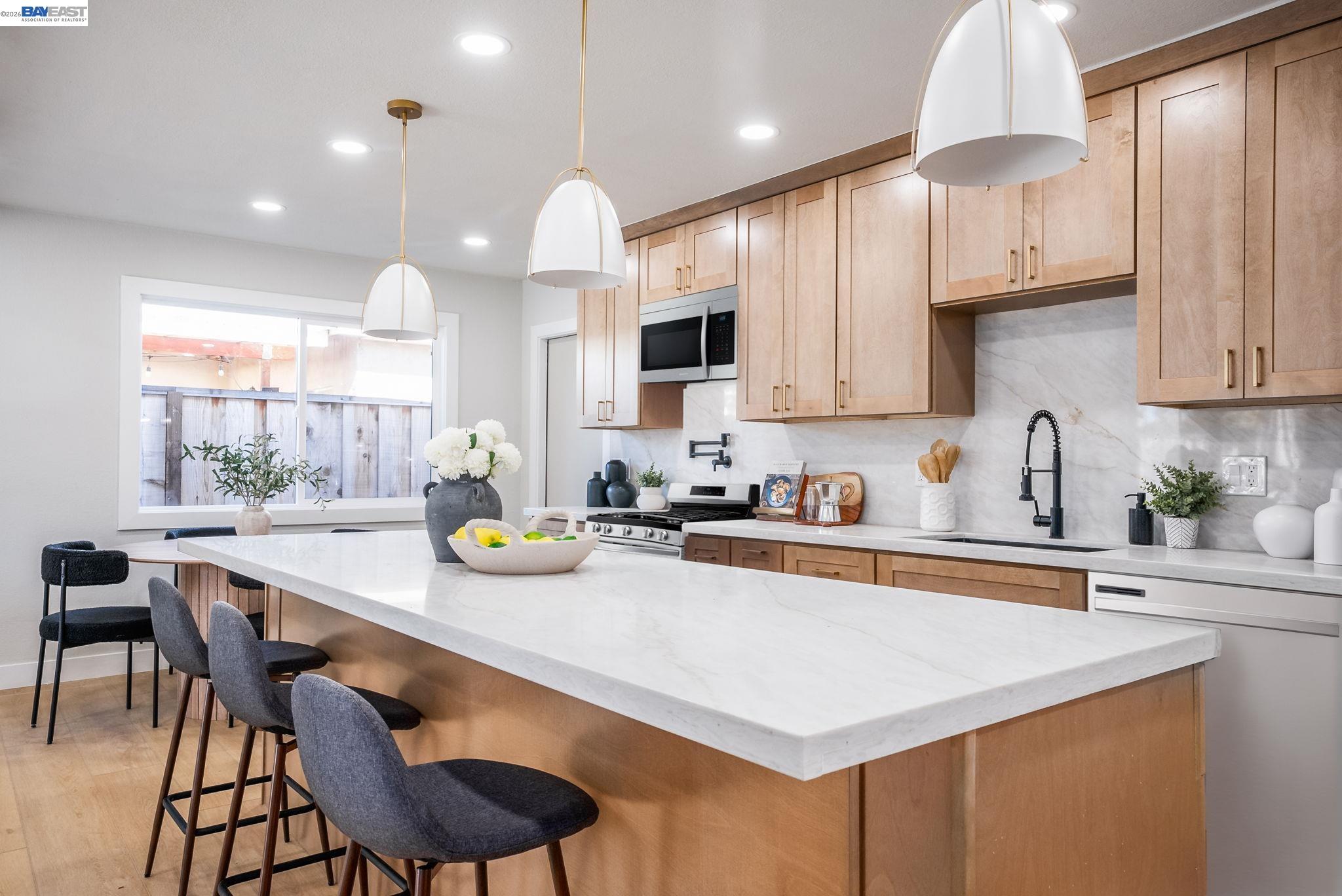 Detail Gallery Image 9 of 25 For 42663 Hamilton Way, Fremont,  CA 94538 - 3 Beds | 2 Baths