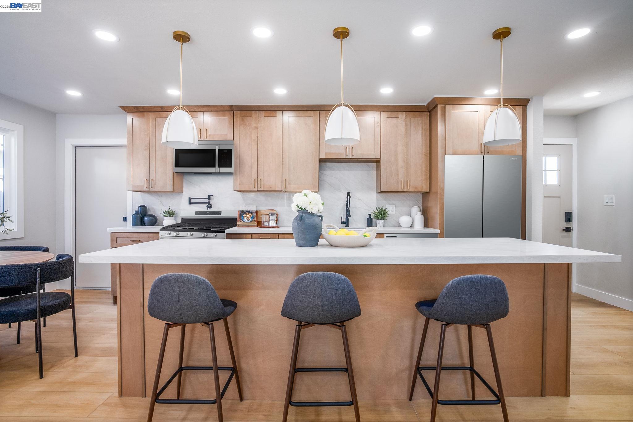 Detail Gallery Image 10 of 25 For 42663 Hamilton Way, Fremont,  CA 94538 - 3 Beds | 2 Baths