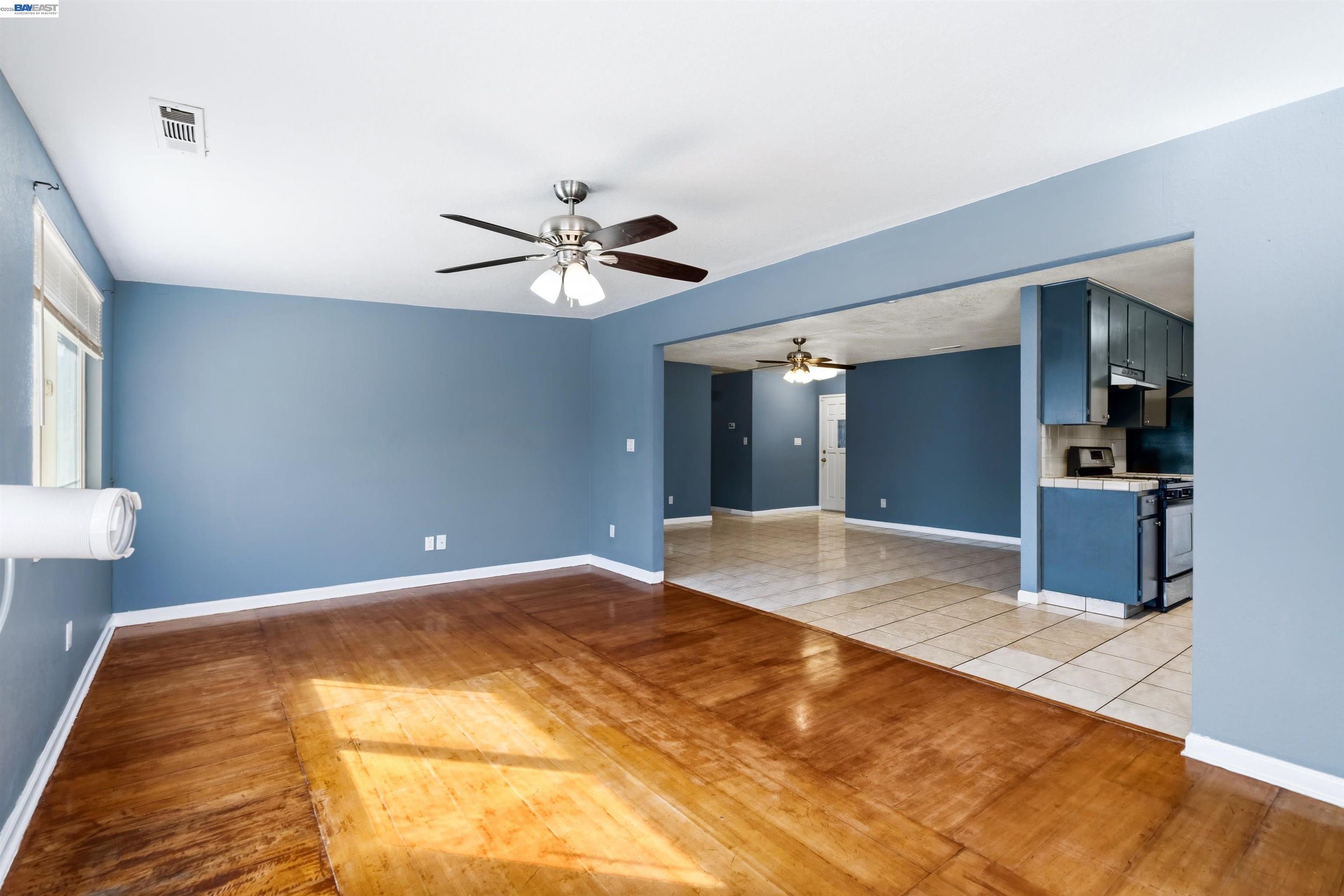 Detail Gallery Image 6 of 27 For 2800 Bateman Ln, Modesto,  CA 95354 - 5 Beds | 2 Baths