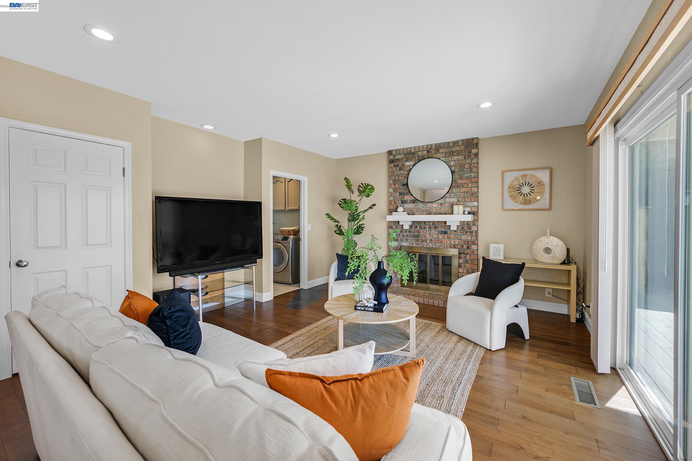 Detail Gallery Image 14 of 59 For 43583 Southerland Way, Fremont,  CA 94539 - 3 Beds | 2/1 Baths