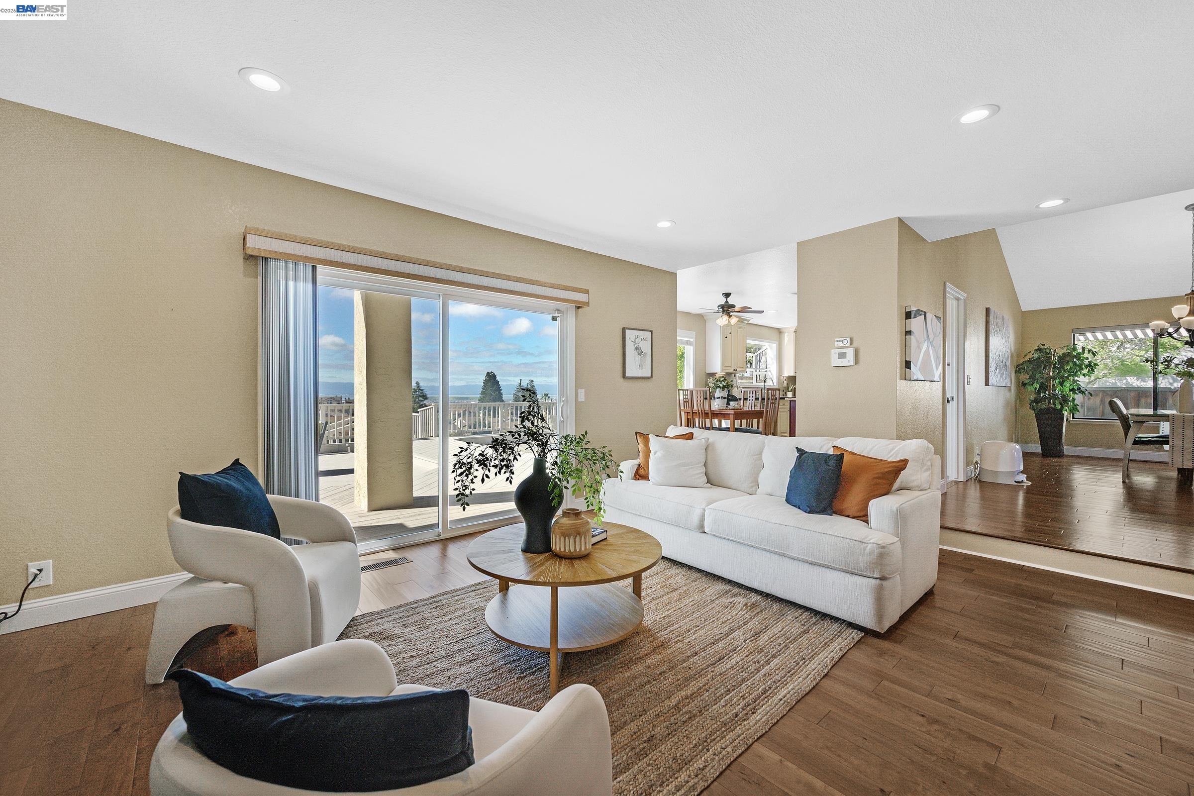 Detail Gallery Image 16 of 59 For 43583 Southerland Way, Fremont,  CA 94539 - 3 Beds | 2/1 Baths