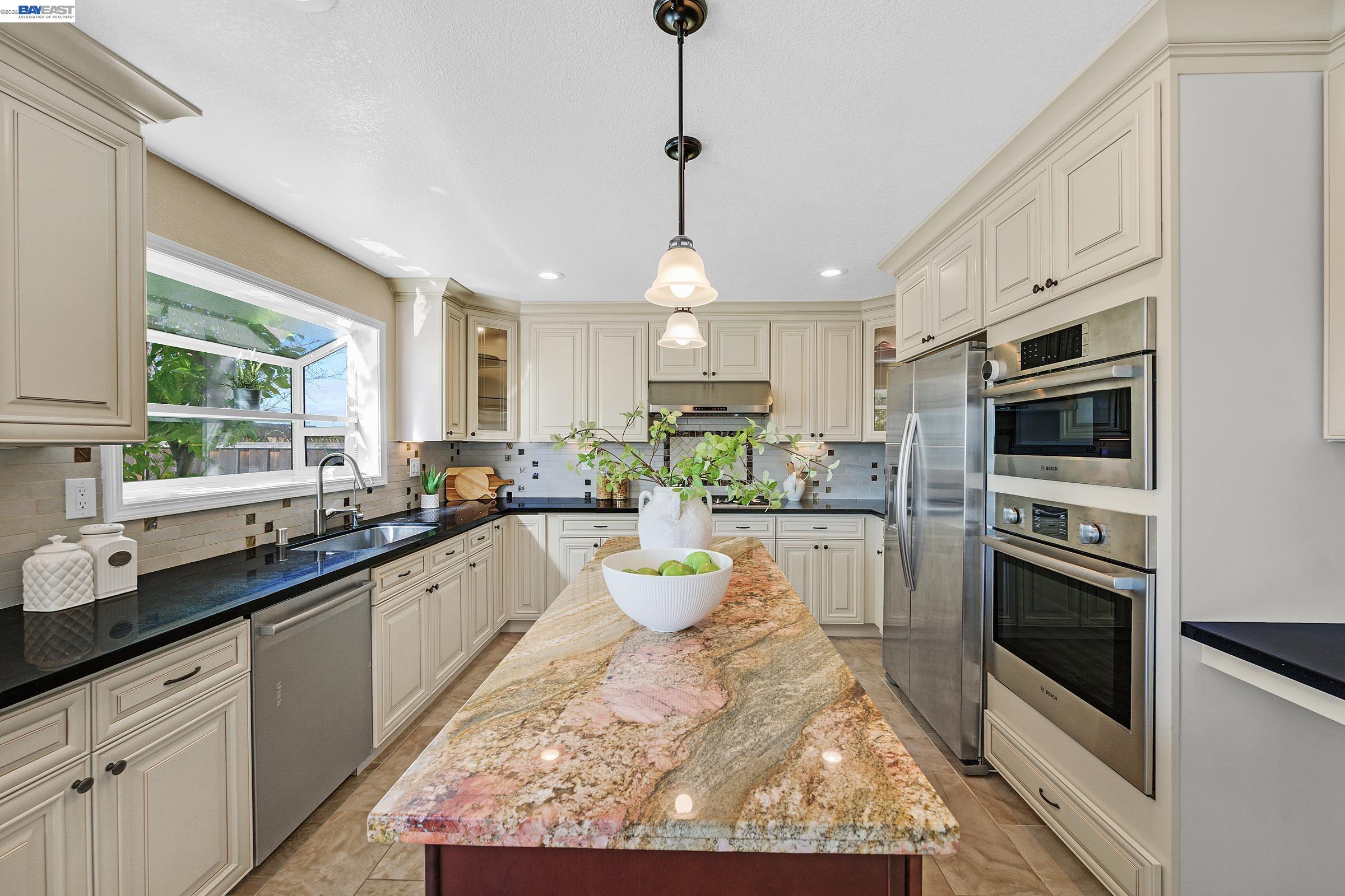 Detail Gallery Image 19 of 59 For 43583 Southerland Way, Fremont,  CA 94539 - 3 Beds | 2/1 Baths