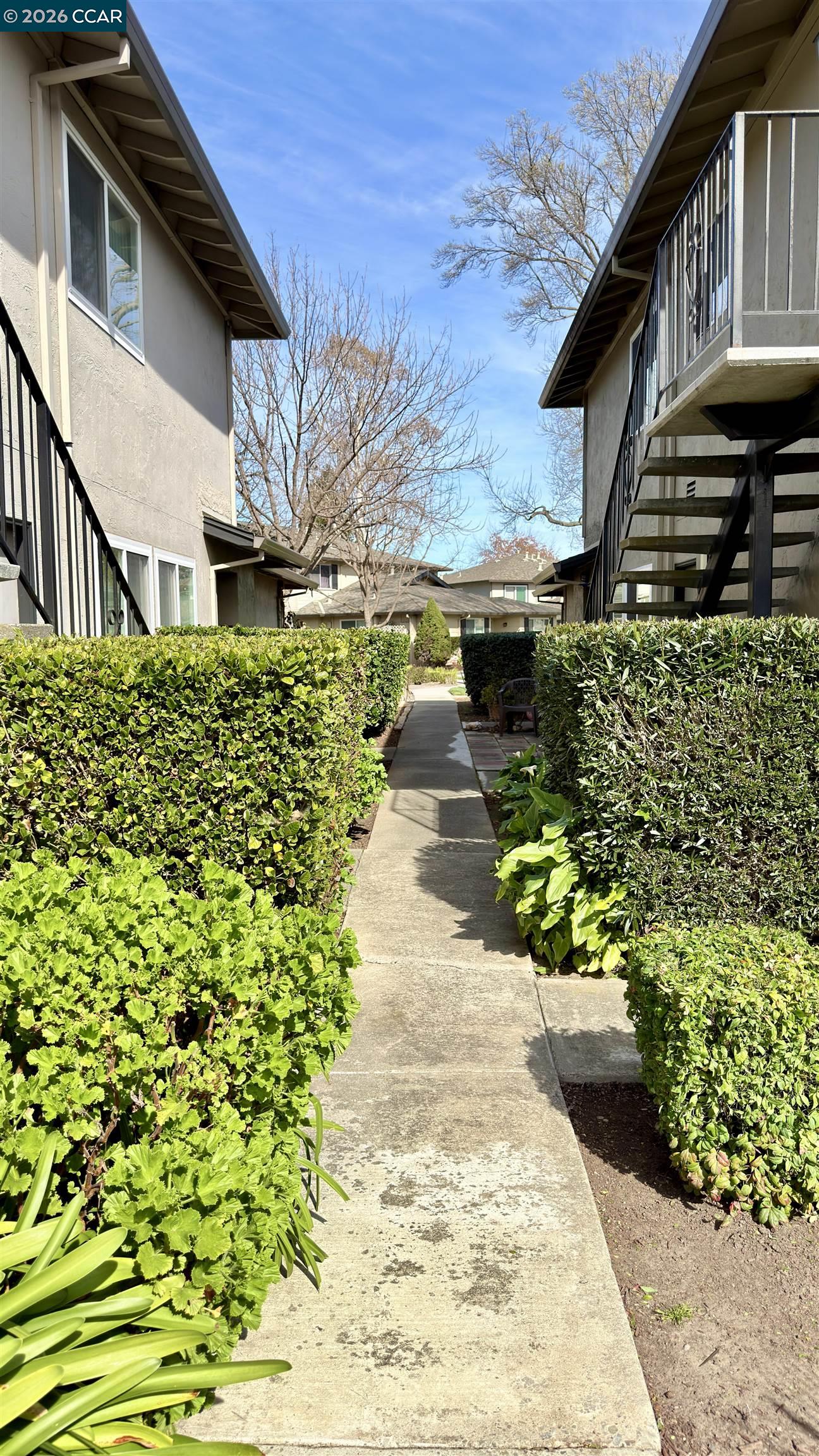 Photo #3: 41126312 Listing: Photo #3