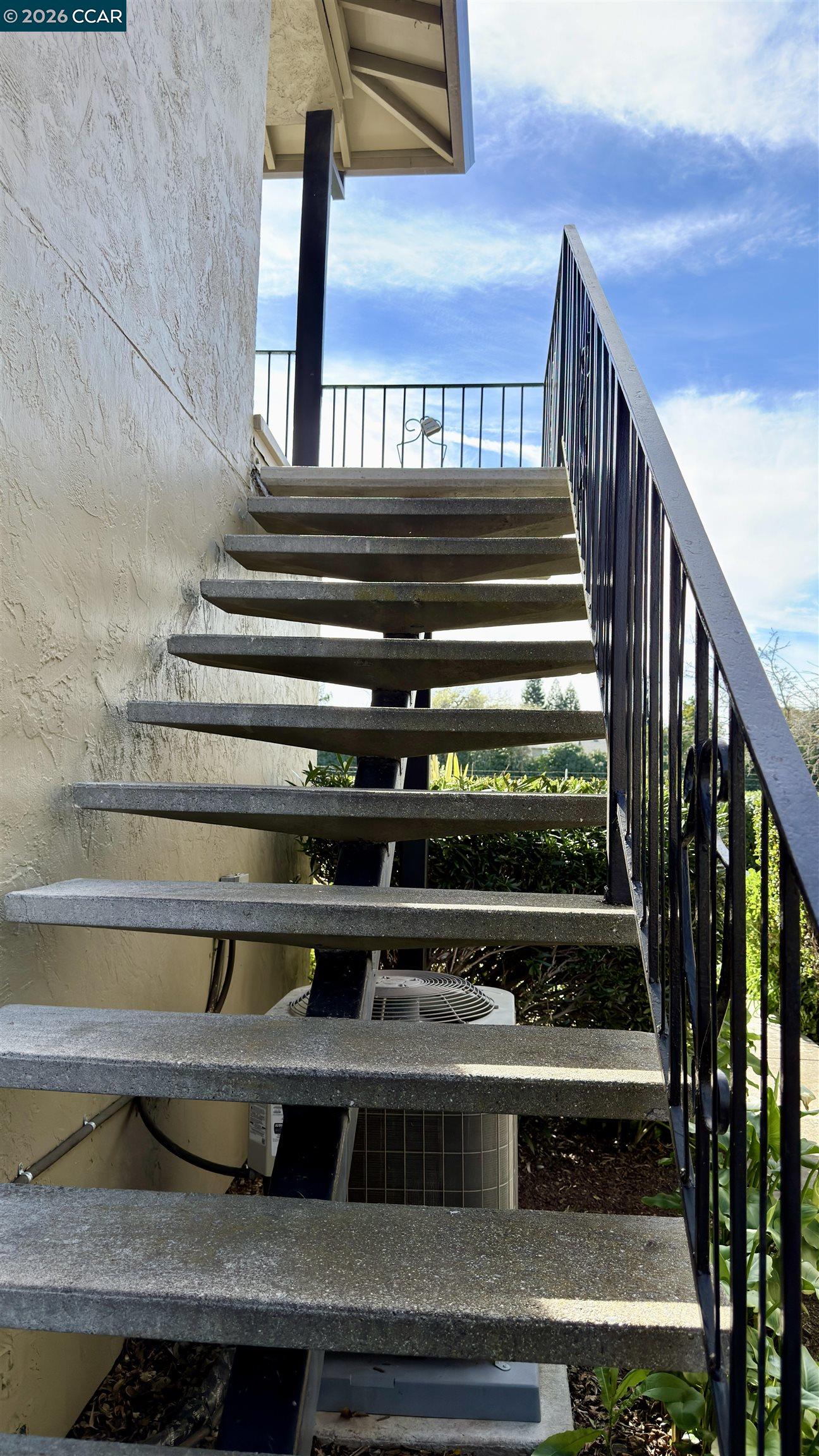 Photo #4: 41126312 Listing: Photo #4