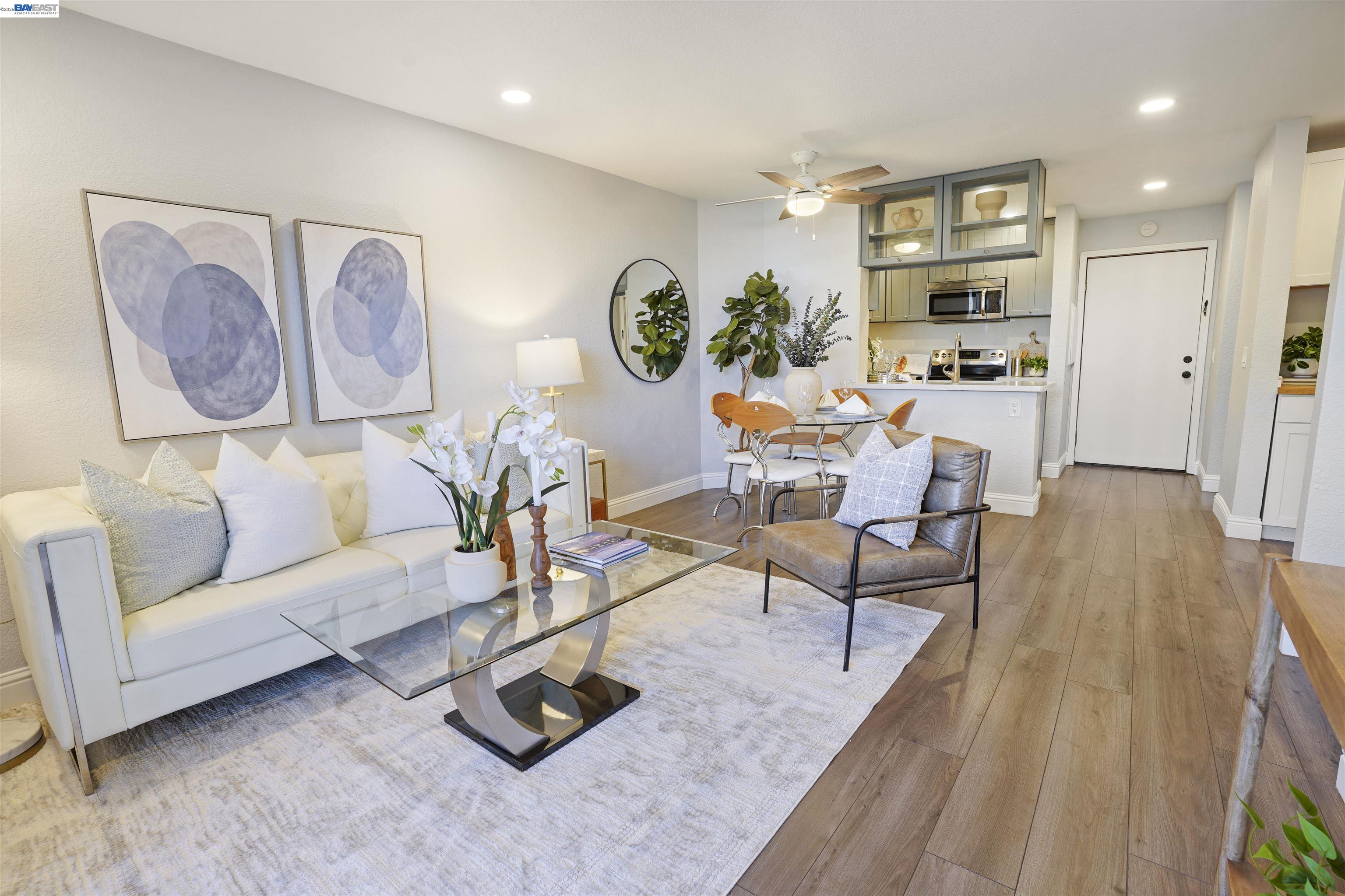 Photo #2: 41126314 Listing: Photo #2