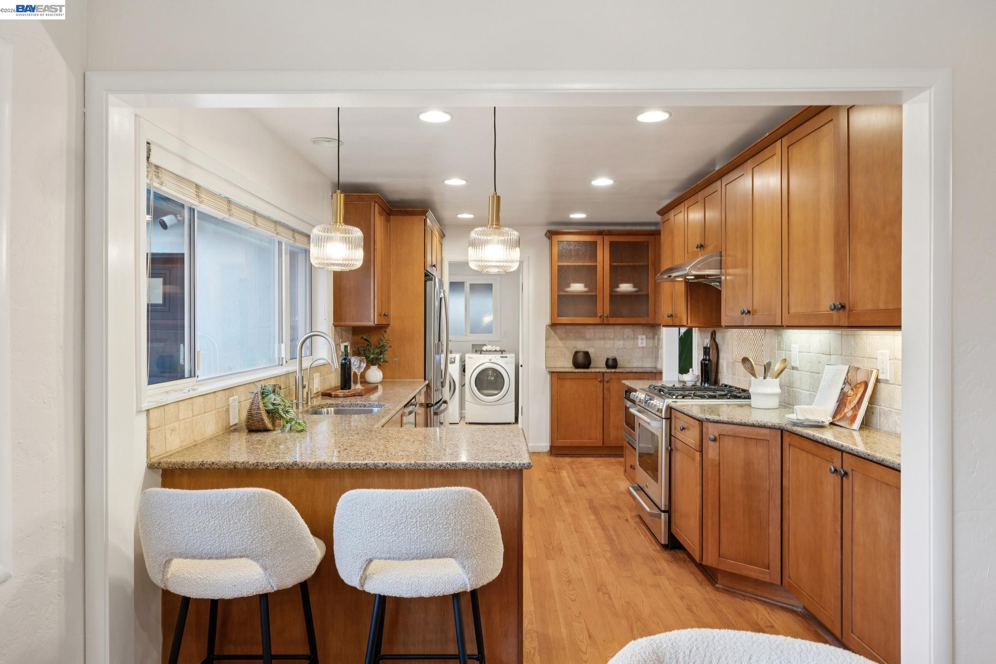 Detail Gallery Image 12 of 58 For 2533 Richland Ave, San Jose,  CA 95125 - 3 Beds | 2 Baths