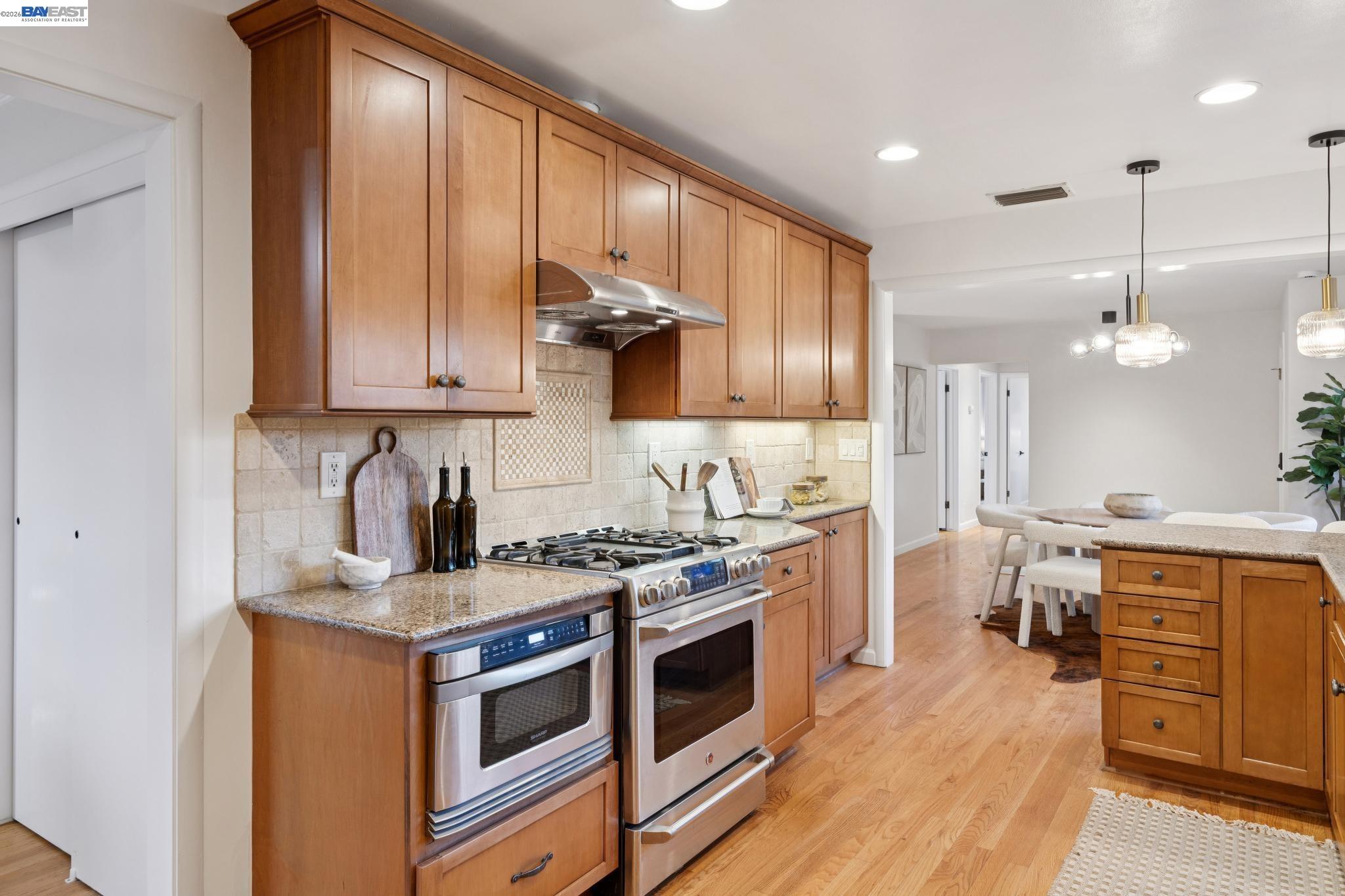 Detail Gallery Image 13 of 58 For 2533 Richland Ave, San Jose,  CA 95125 - 3 Beds | 2 Baths