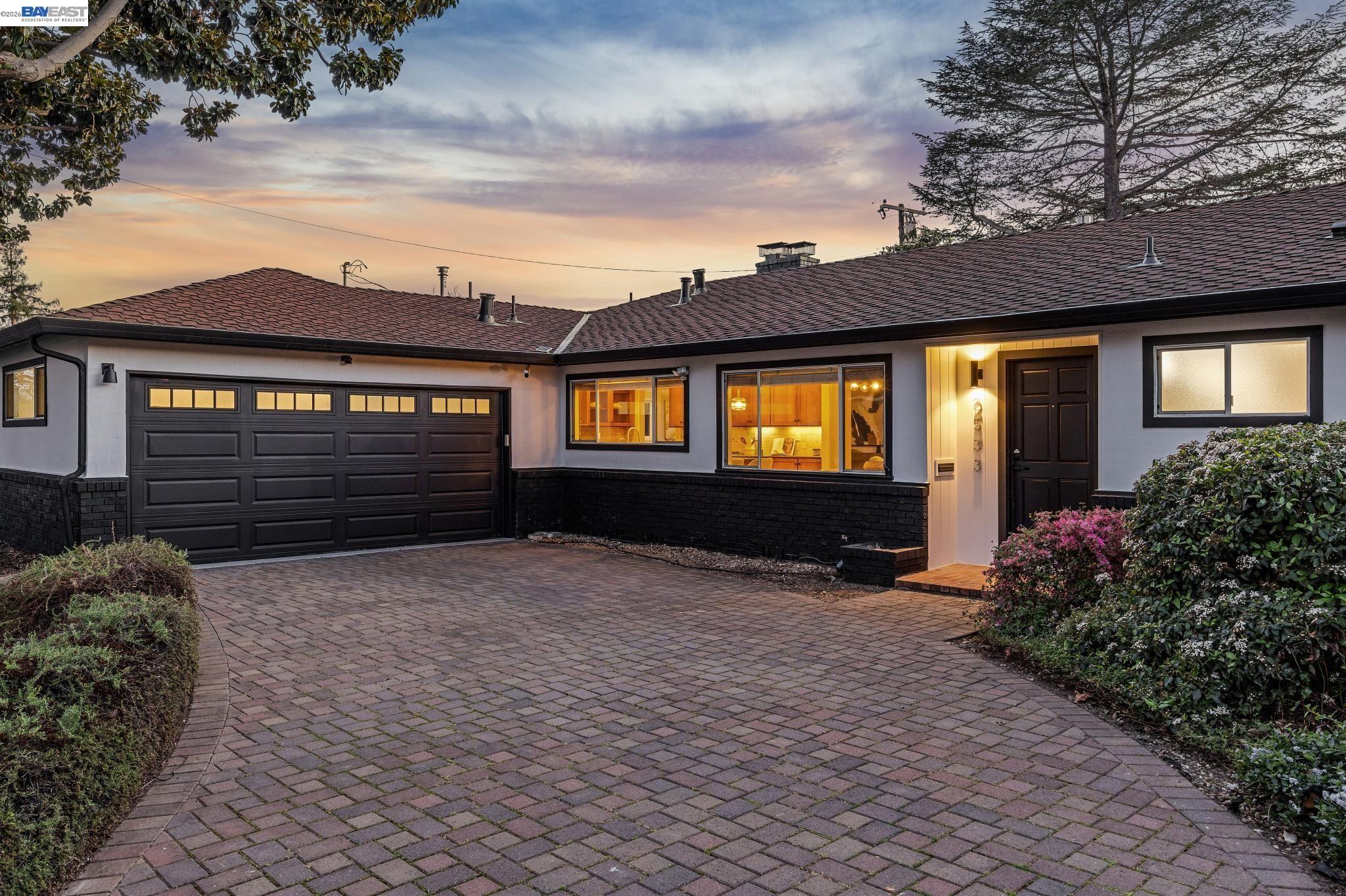 Detail Gallery Image 3 of 58 For 2533 Richland Ave, San Jose,  CA 95125 - 3 Beds | 2 Baths