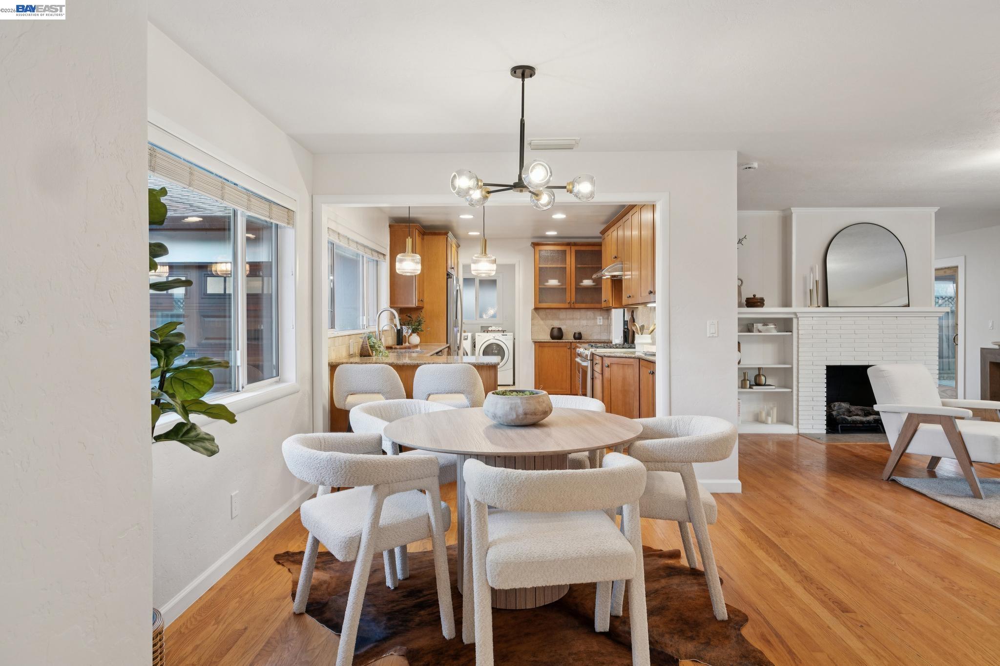 Detail Gallery Image 6 of 58 For 2533 Richland Ave, San Jose,  CA 95125 - 3 Beds | 2 Baths