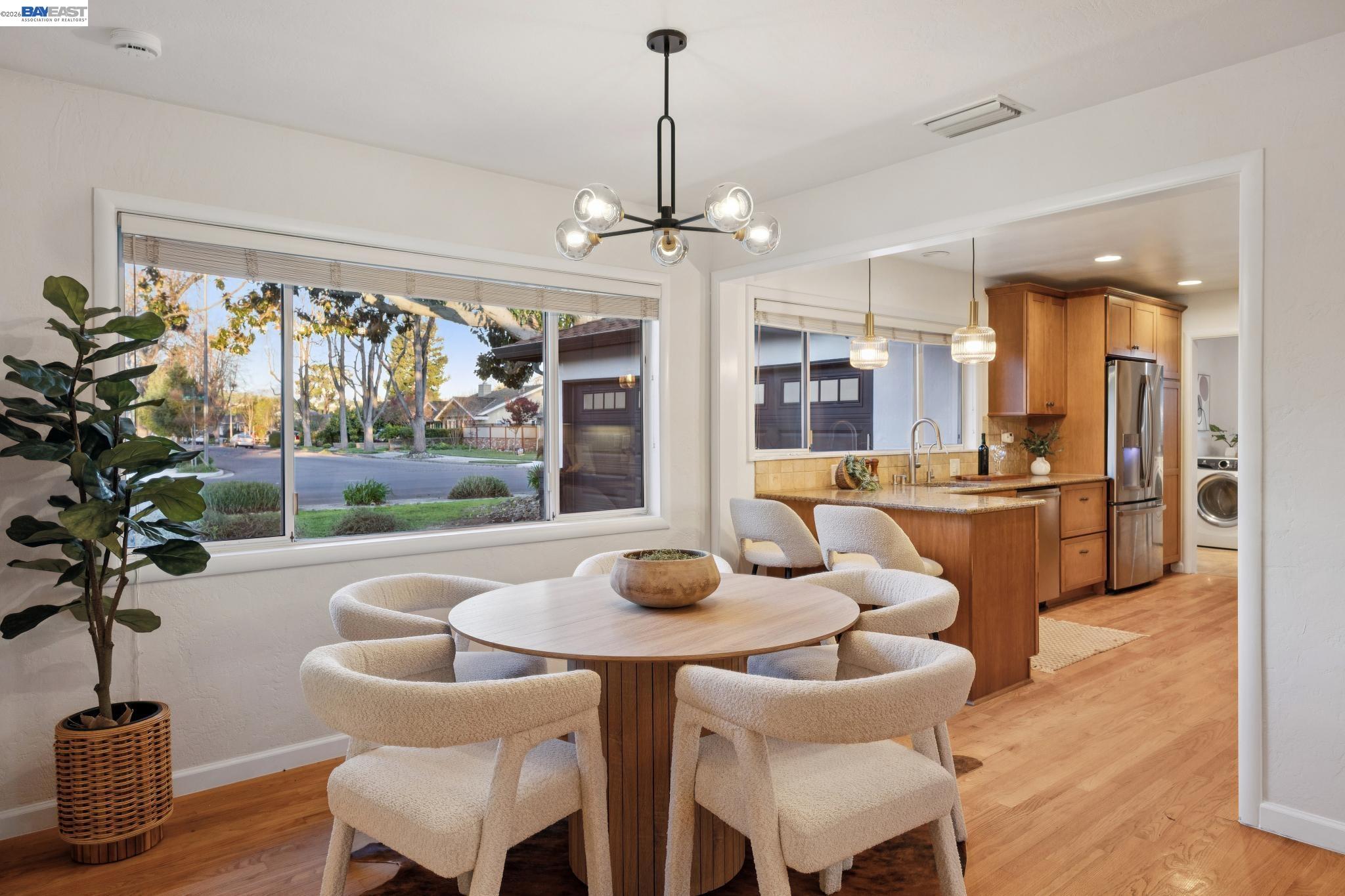 Detail Gallery Image 7 of 58 For 2533 Richland Ave, San Jose,  CA 95125 - 3 Beds | 2 Baths