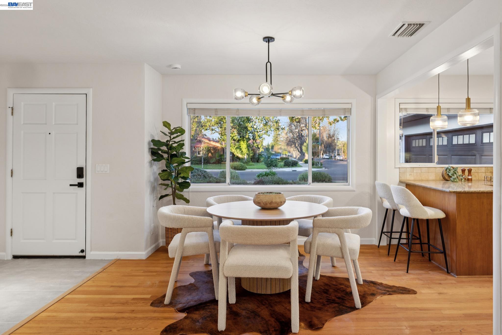 Detail Gallery Image 8 of 58 For 2533 Richland Ave, San Jose,  CA 95125 - 3 Beds | 2 Baths