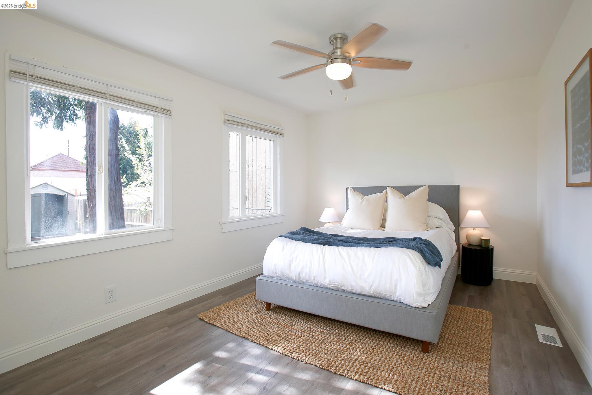 Detail Gallery Image 7 of 15 For 1068 82nd Avenue, Oakland,  CA 94621 - 2 Beds | 1 Baths