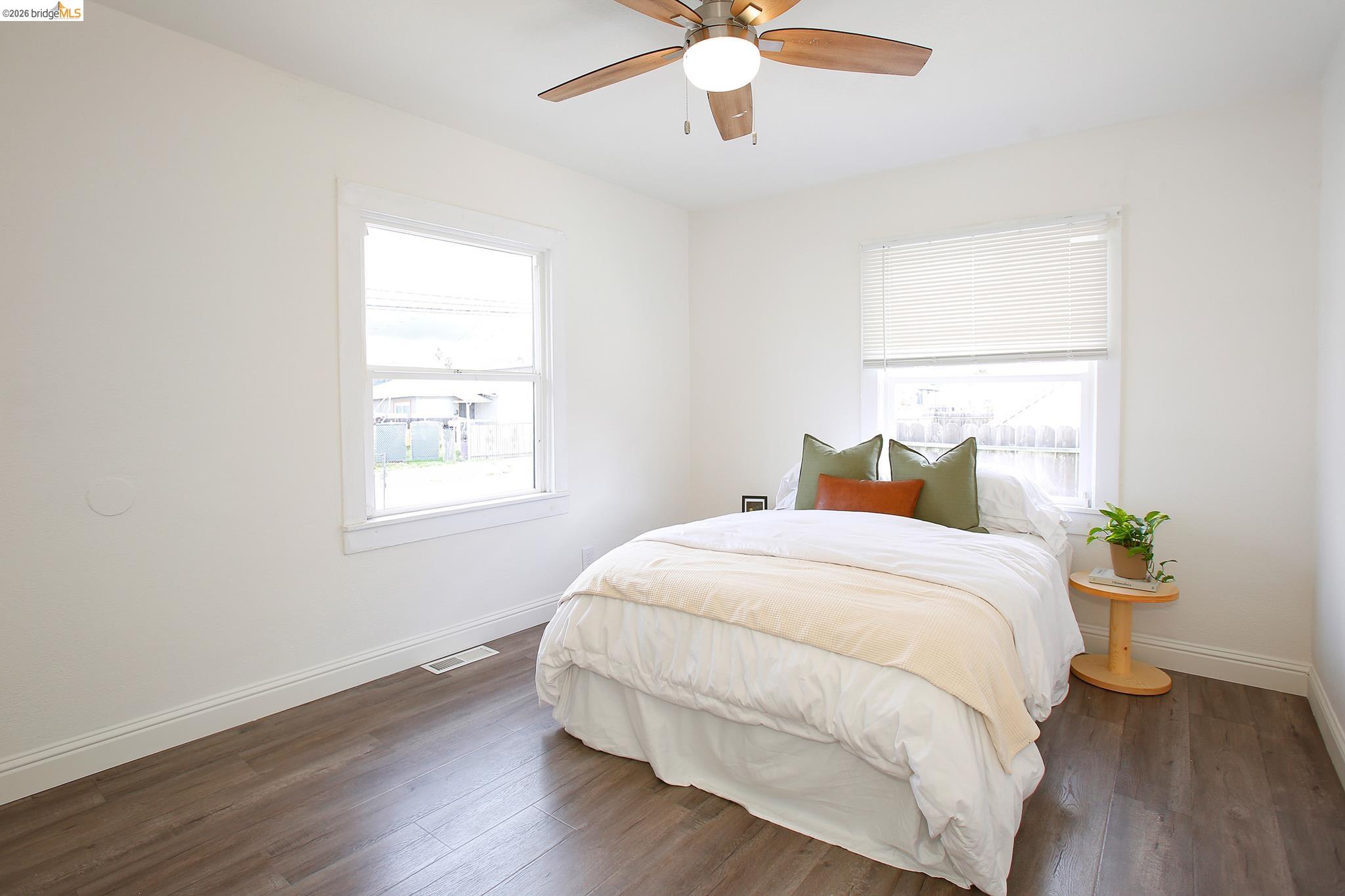 Detail Gallery Image 10 of 15 For 1068 82nd Avenue, Oakland,  CA 94621 - 2 Beds | 1 Baths