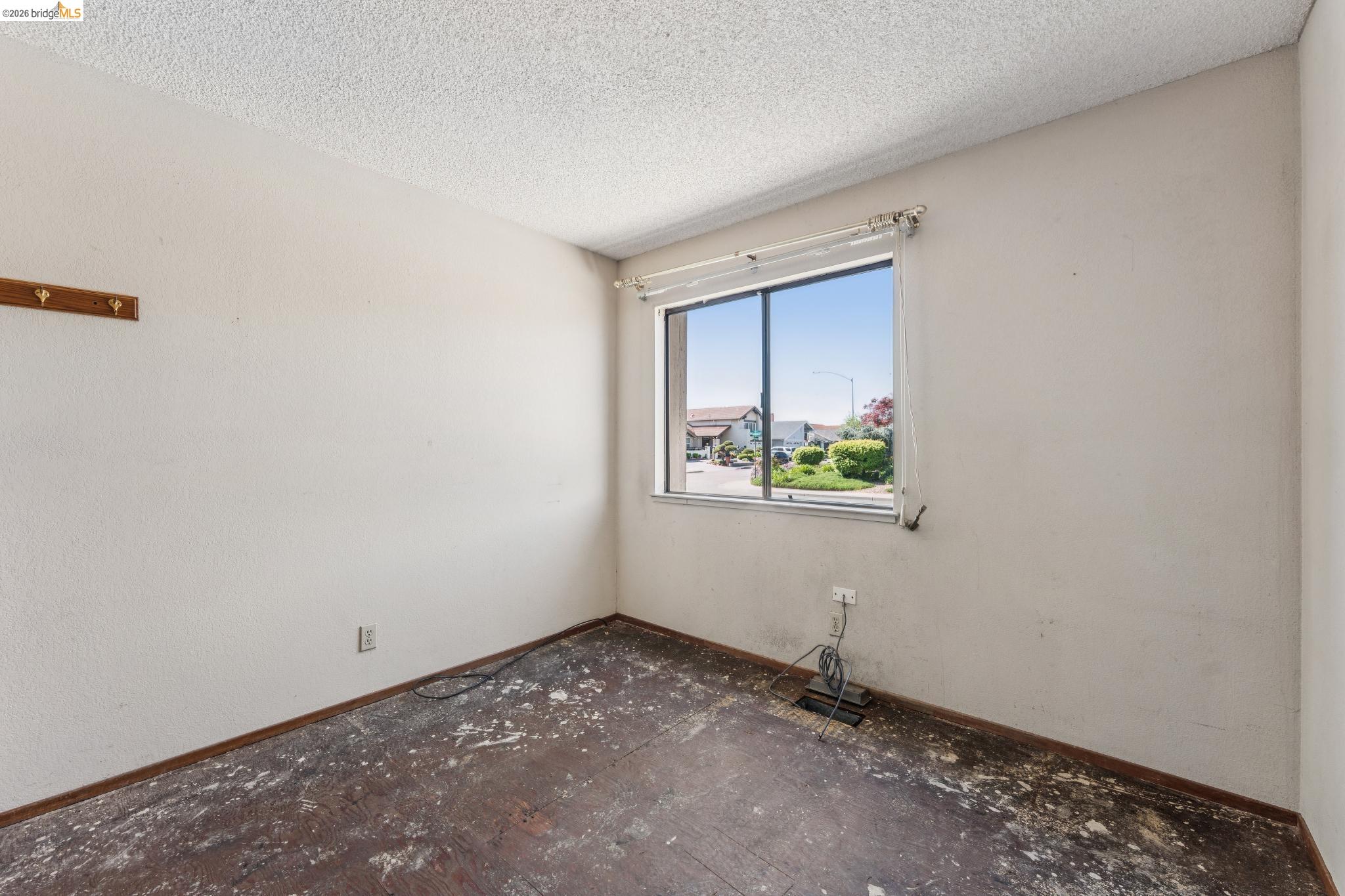 Detail Gallery Image 29 of 37 For 804 Crocus Drive, San Leandro,  CA 94578 - 3 Beds | 2 Baths