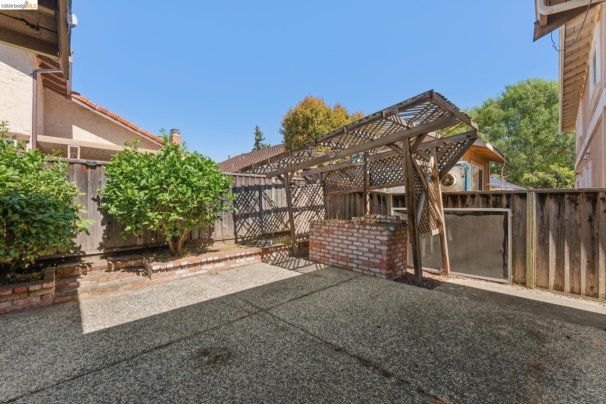 Detail Gallery Image 34 of 37 For 804 Crocus Drive, San Leandro,  CA 94578 - 3 Beds | 2 Baths