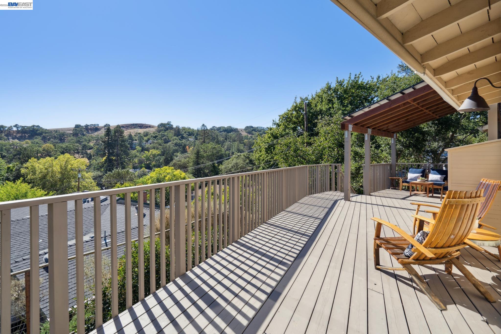 Detail Gallery Image 11 of 58 For 682 Jennie Ct, Lafayette,  CA 94549 - 5 Beds | 2/1 Baths