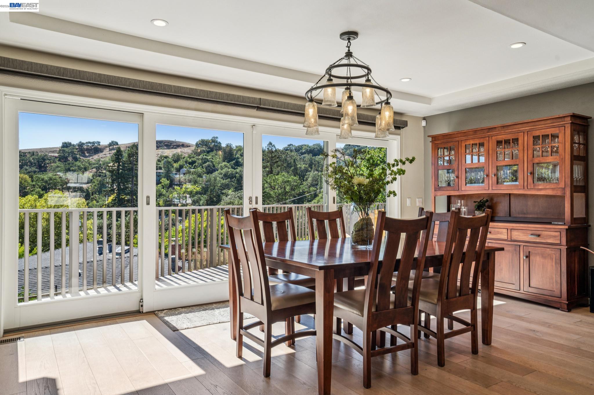 Detail Gallery Image 19 of 53 For 682 Jennie Ct, Lafayette,  CA 94549 - 5 Beds | 2/1 Baths