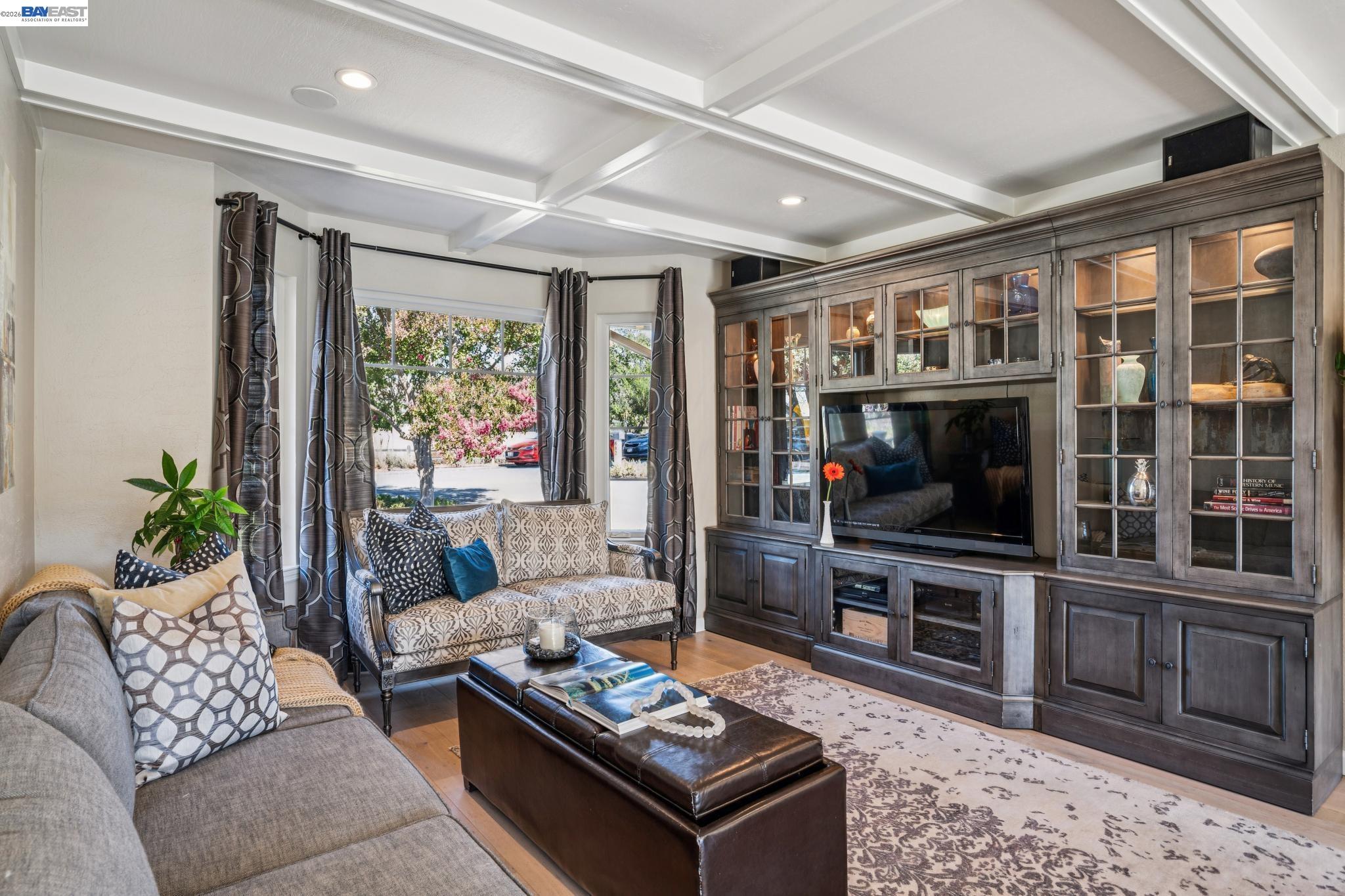 Detail Gallery Image 21 of 58 For 682 Jennie Ct, Lafayette,  CA 94549 - 5 Beds | 2/1 Baths