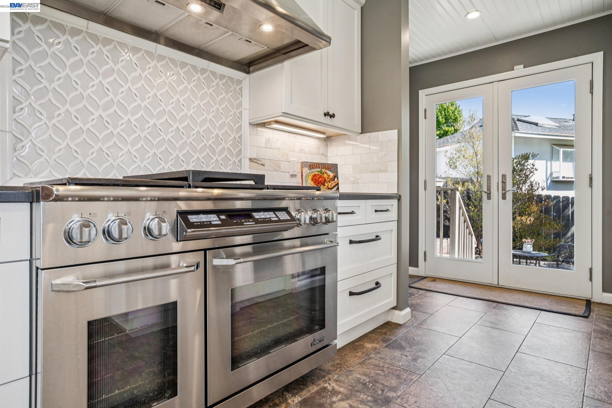 Detail Gallery Image 28 of 58 For 682 Jennie Ct, Lafayette,  CA 94549 - 5 Beds | 2/1 Baths