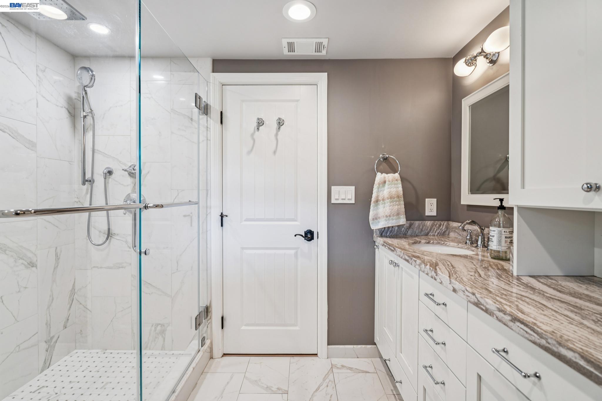 Detail Gallery Image 32 of 58 For 682 Jennie Ct, Lafayette,  CA 94549 - 5 Beds | 2/1 Baths