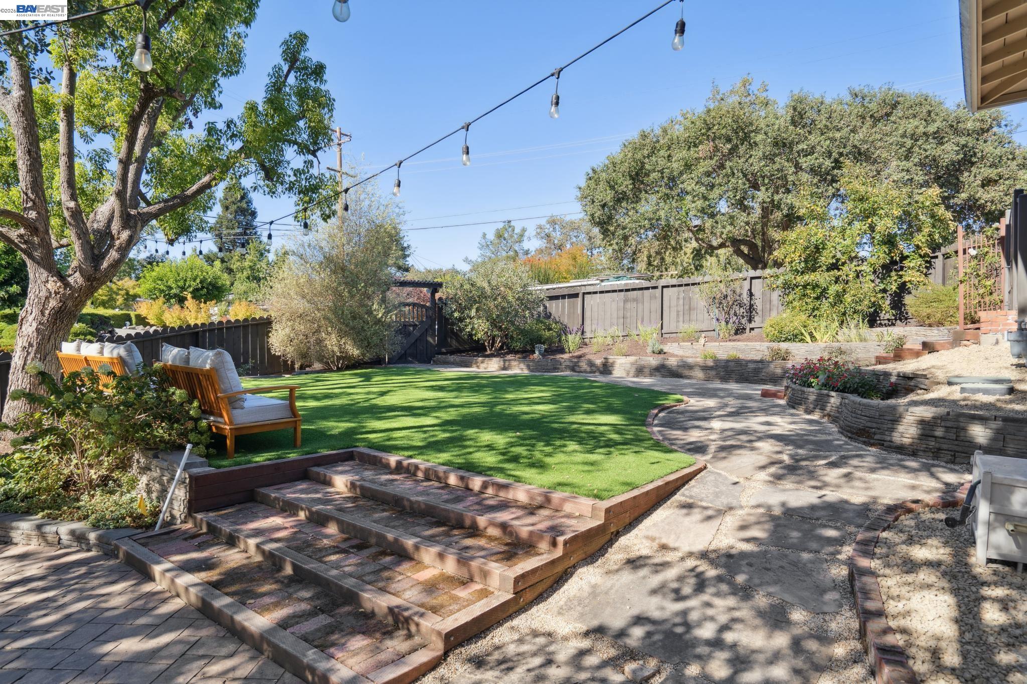 Detail Gallery Image 47 of 53 For 682 Jennie Ct, Lafayette,  CA 94549 - 5 Beds | 2/1 Baths